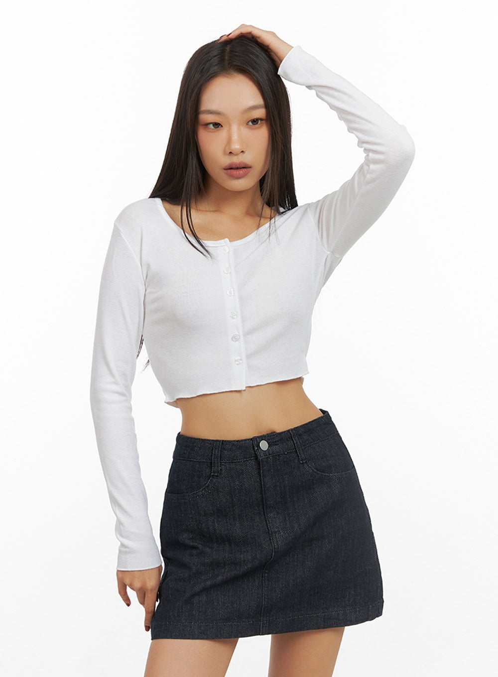 Buttoned U-Neck Crop Top IS427