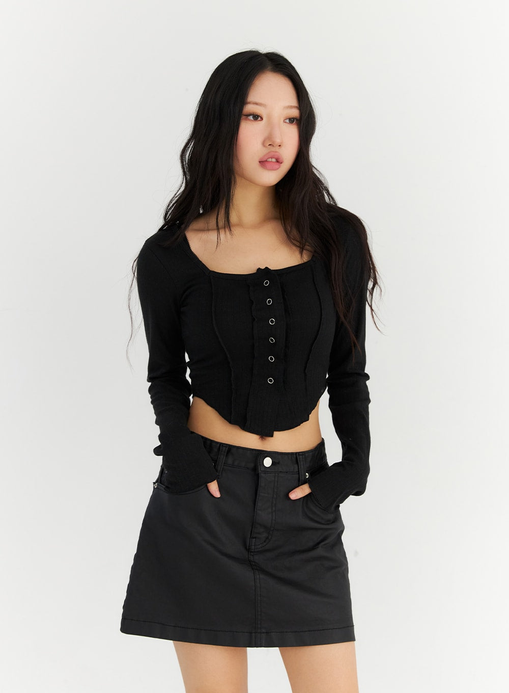Long Sleeve Square Neck Crop Tee CN303