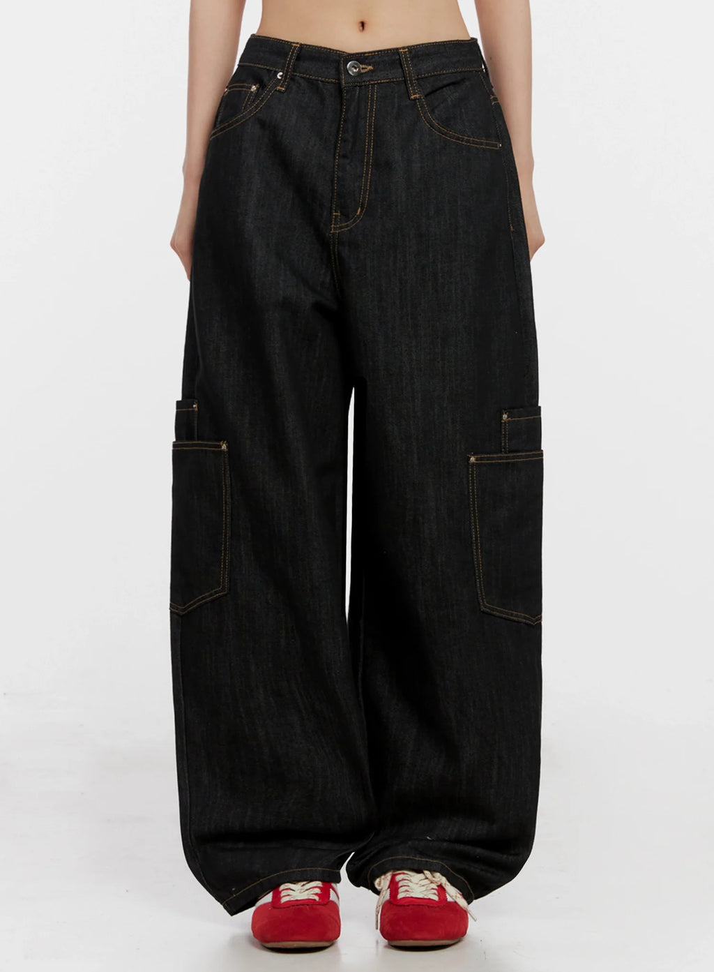 Dahee Wide-Leg Cargo Jeans IG508