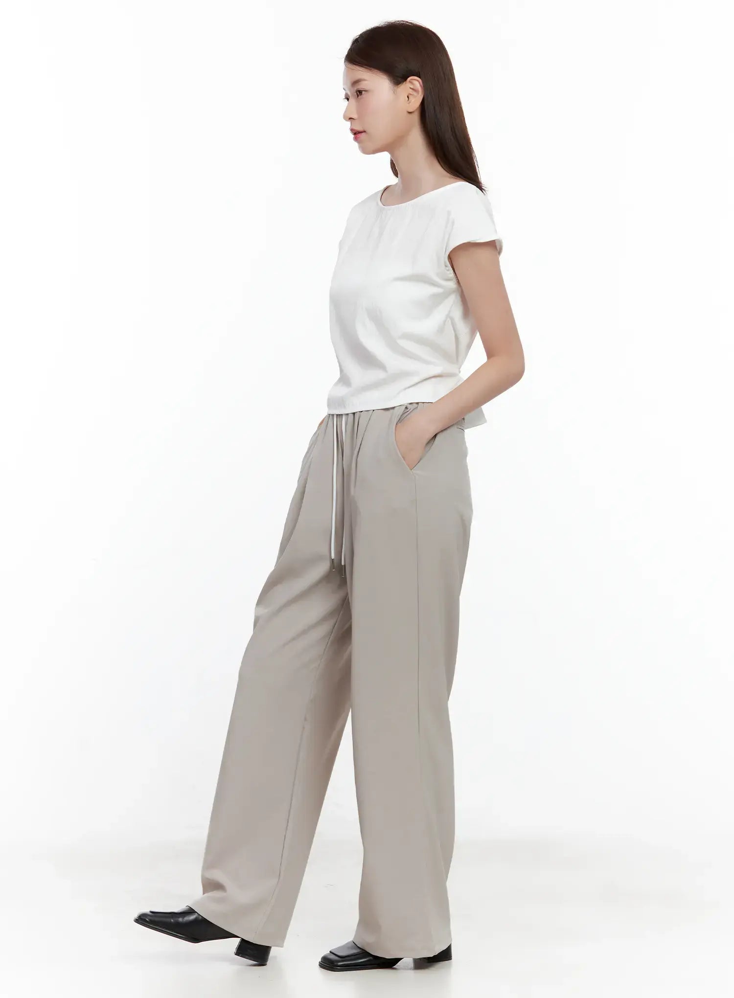 Wide-Neck Open-Back Top CL502