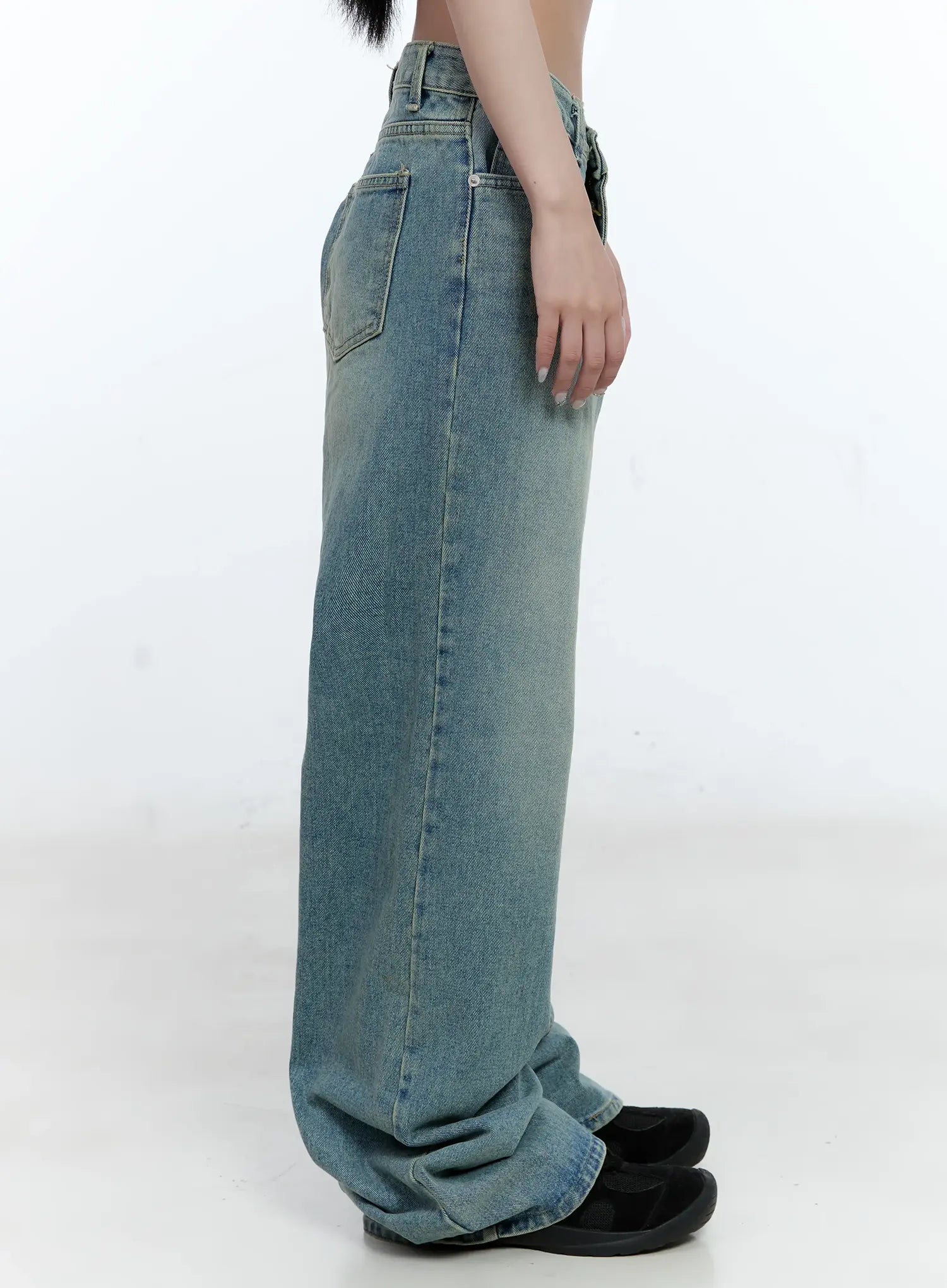 Haeun Wide-Leg Denim Jeans CG501