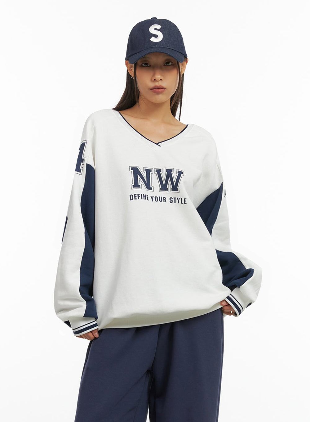 White V-Neck Jersey Sweatshirt IO409