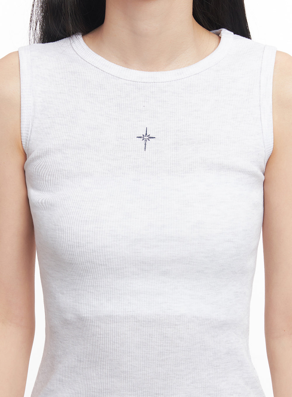 Slim-Fit Sleeveless Star Graphic Top IY516