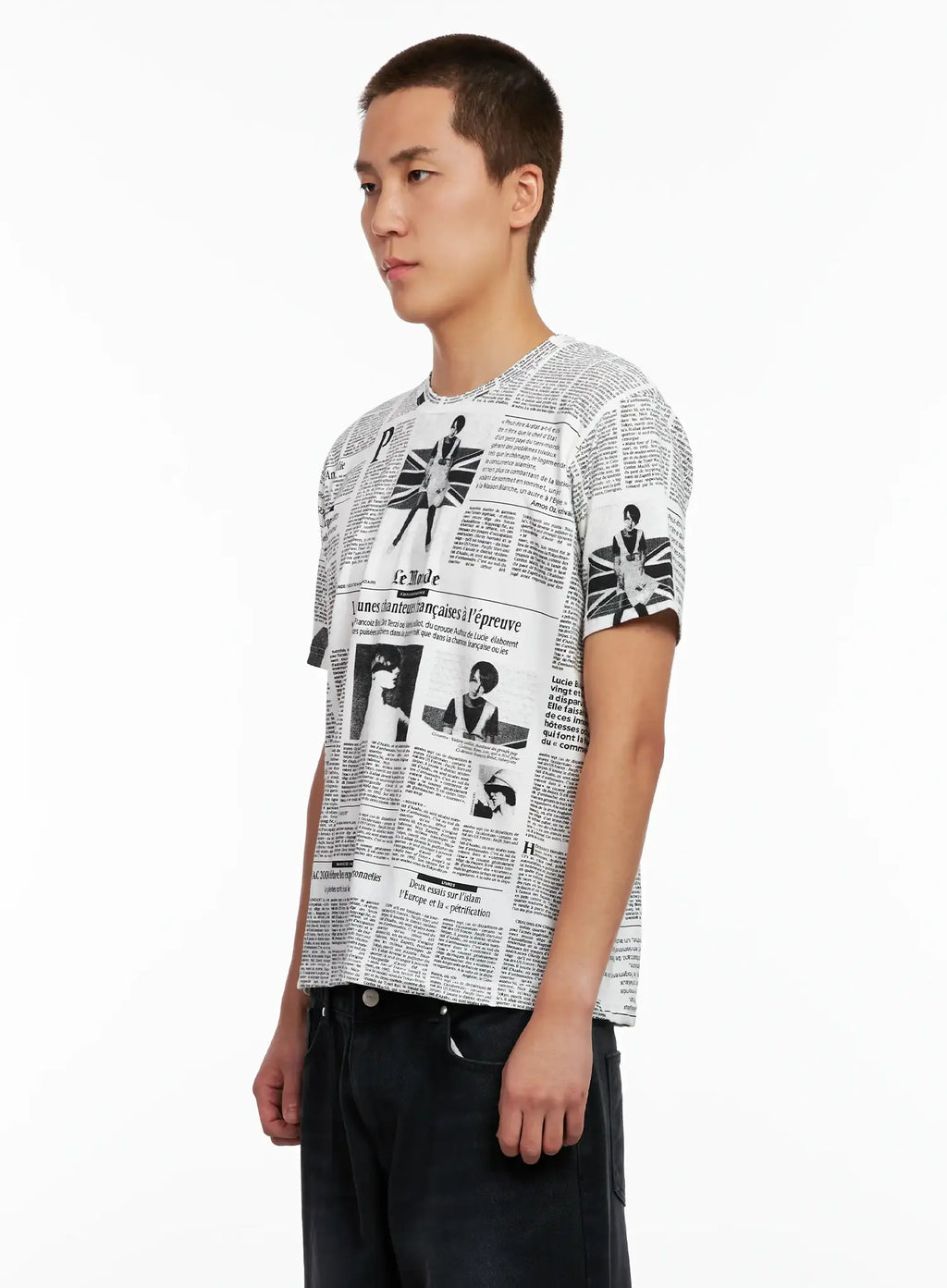 Men's Newspaper Graphic Tee IG511