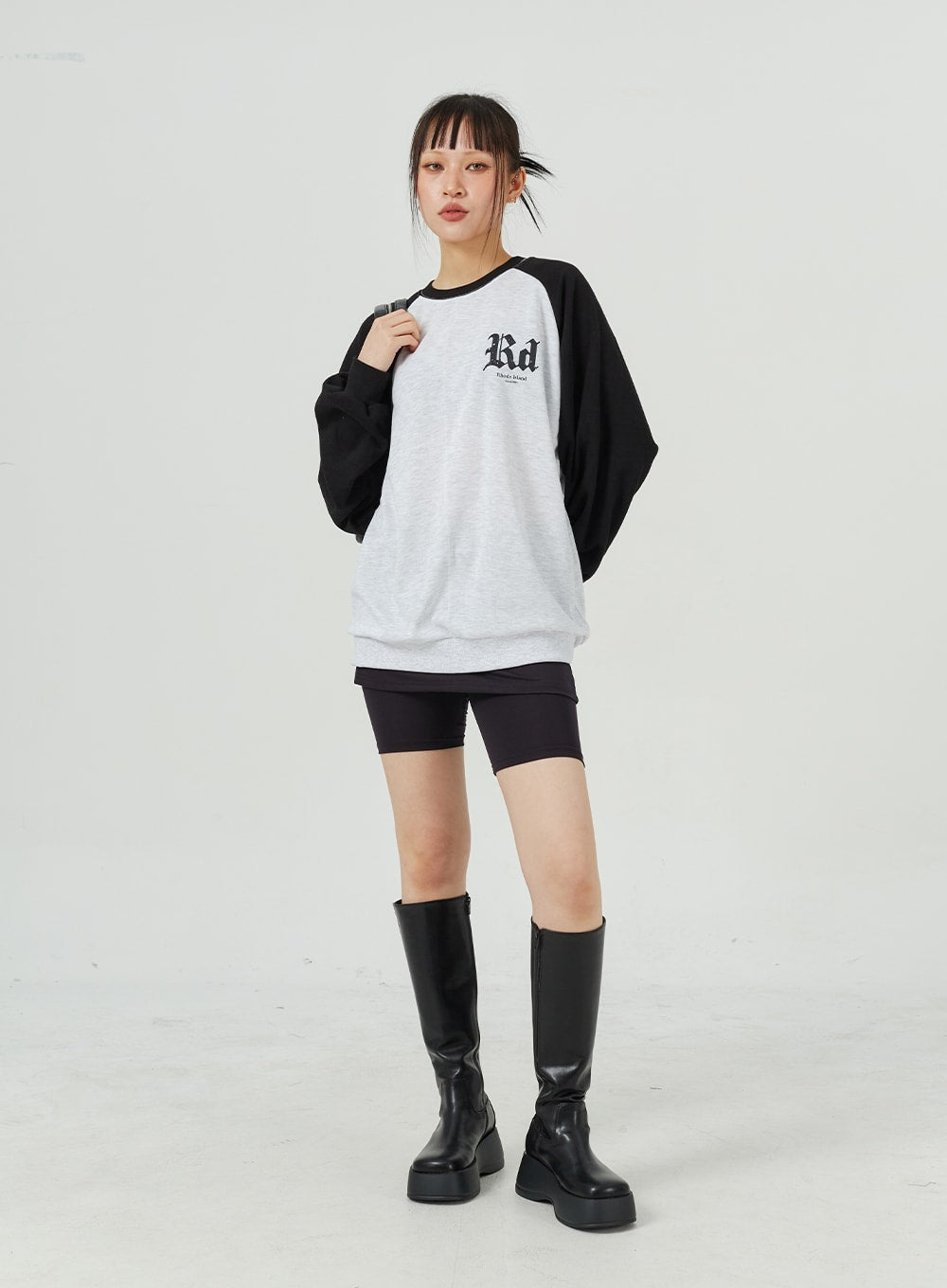 Two Color Graphic Sweatshirt CM316