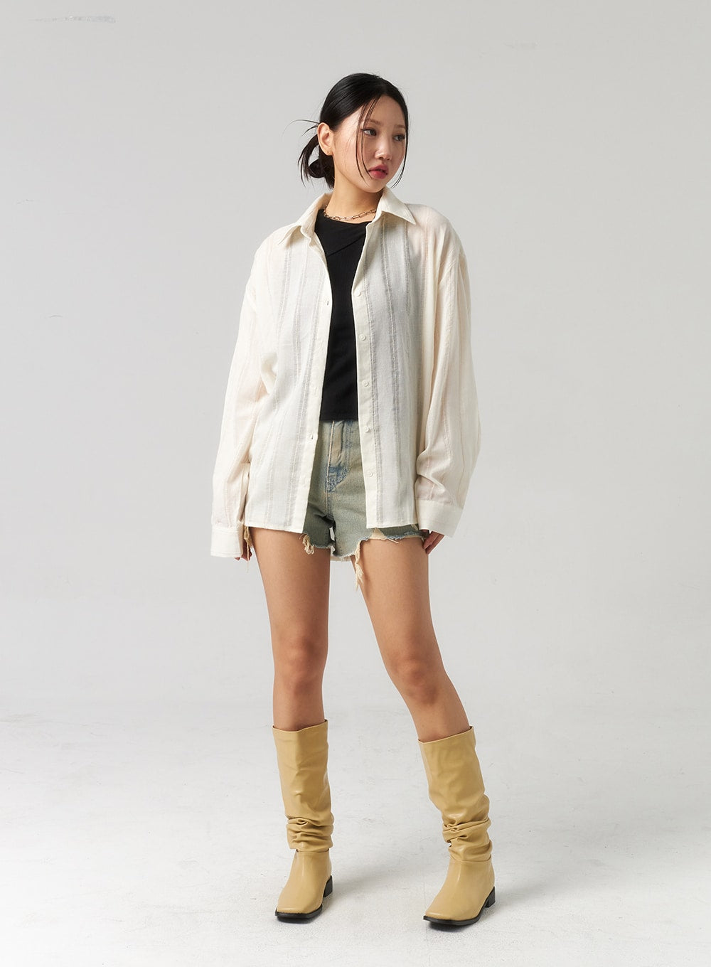 Light Ripped Denim Shorts CU327