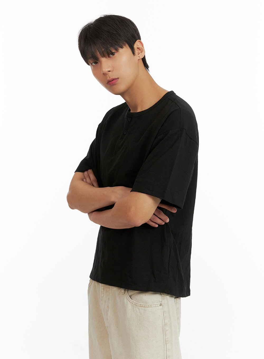 Men's Cotton Round Neck Button T-Shirt (Black) IU419