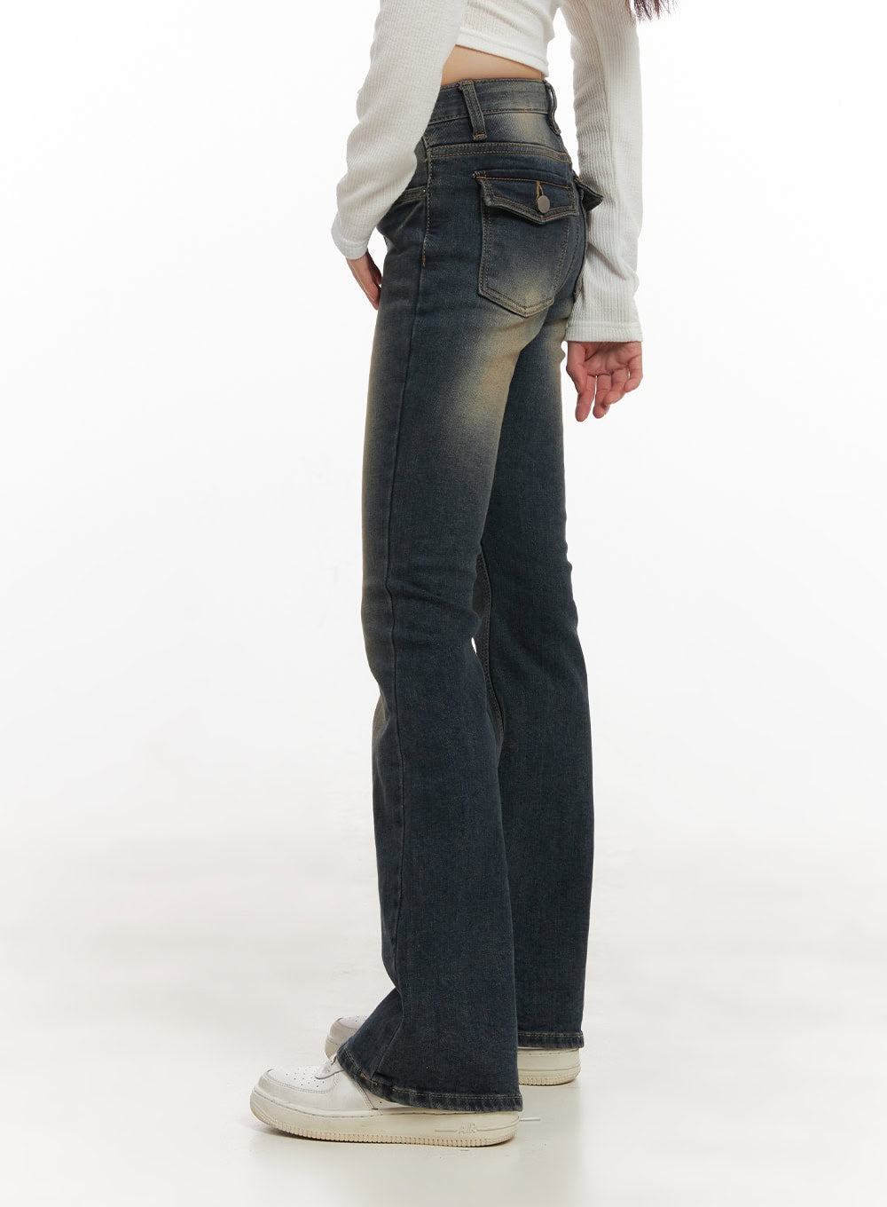 Alicia Washed Flared Jeans CD426