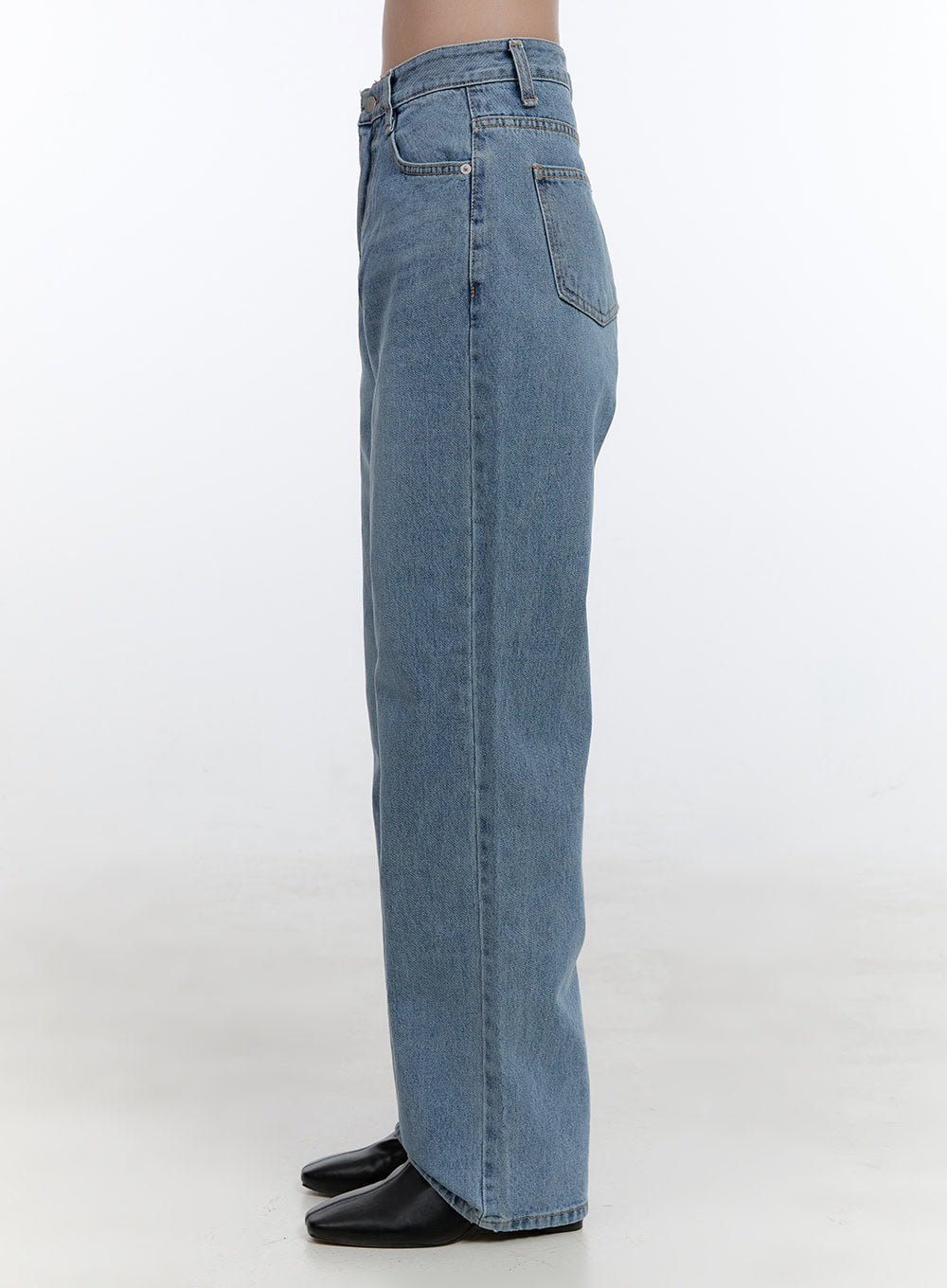 Clara Denim Daze Washed Straight Jeans OO407