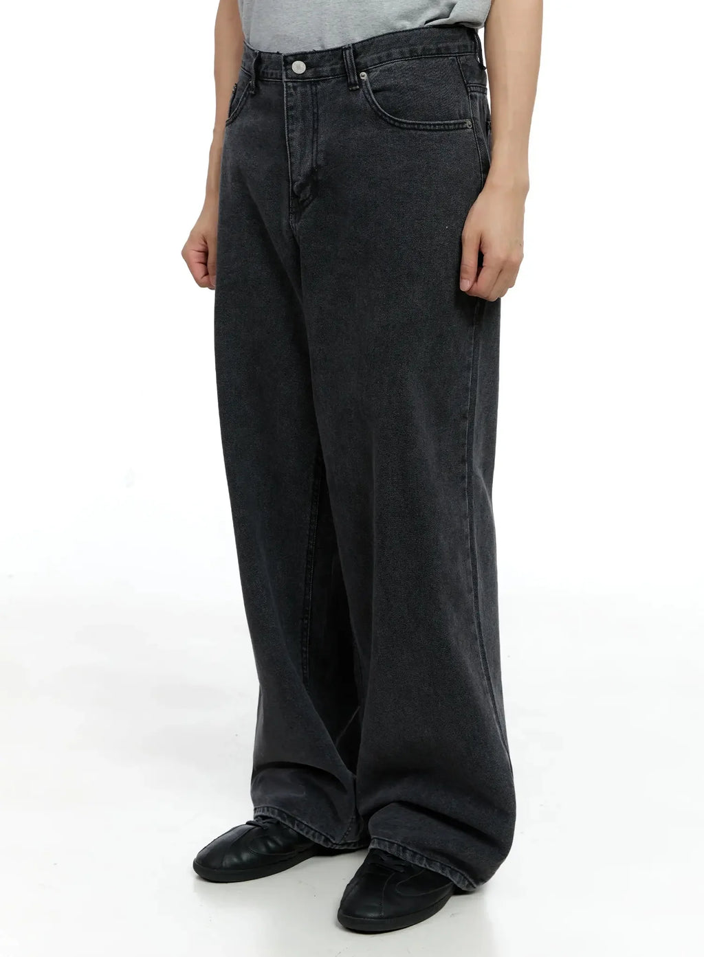 Men's Classic Wide-Leg Jeans IG520