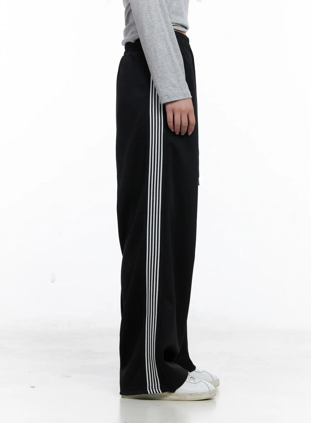 Relaxed-Fit Striped Sweatpants CS529