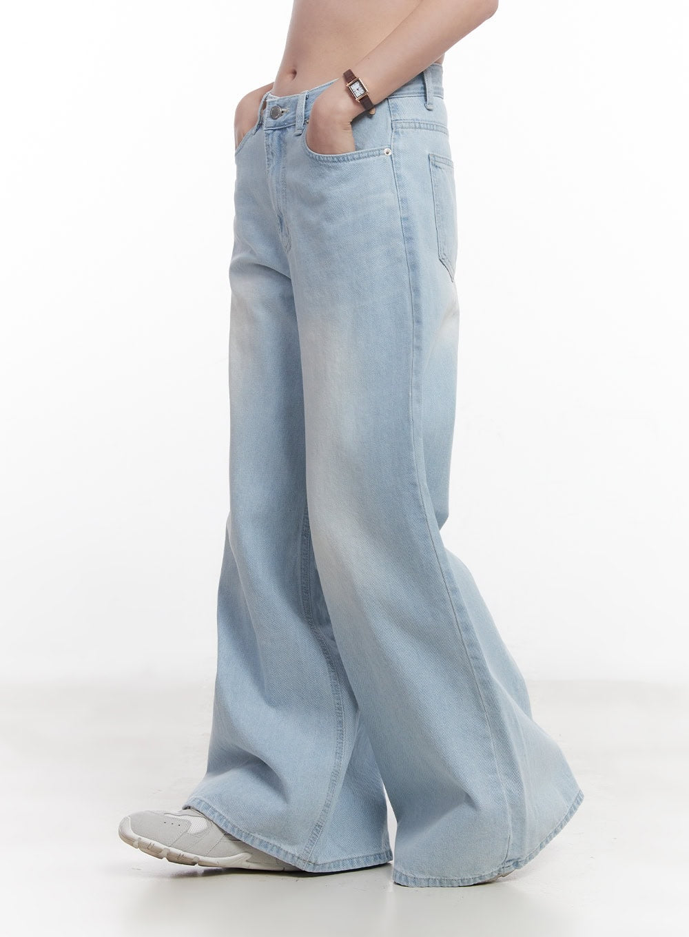 Judie Washed Wide-Leg Jeans CY519