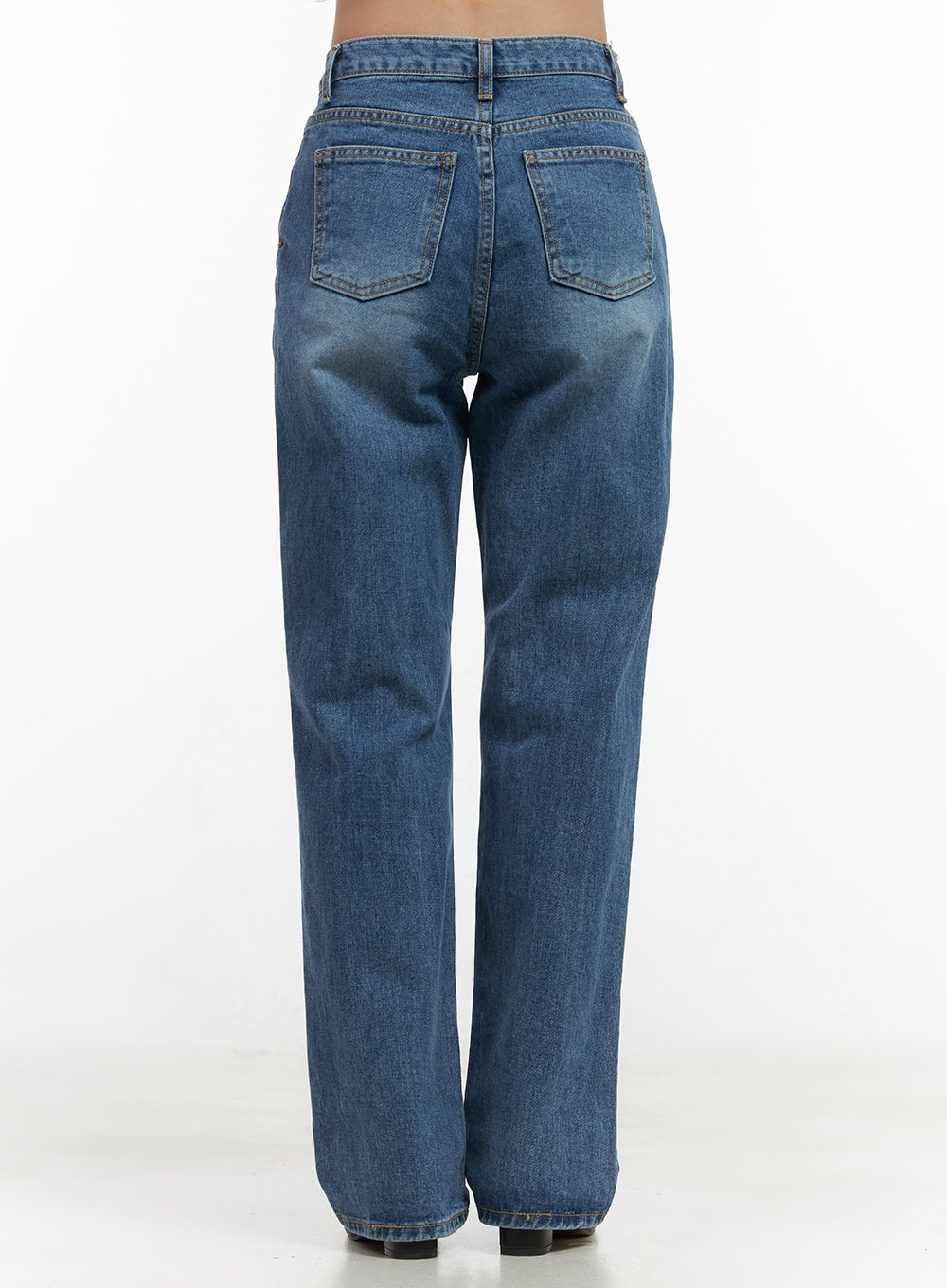 Evelyn Wide-Fit Straight Denim Jeans OO421