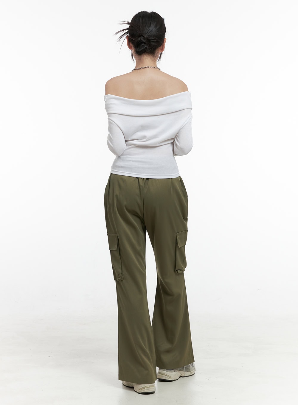 Banded Pocket Boot-Cut Cargo Pants OS410