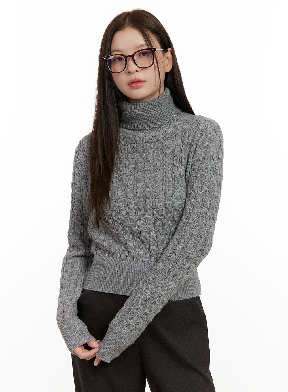 Cable Knit Turtleneck Sweater ON422
