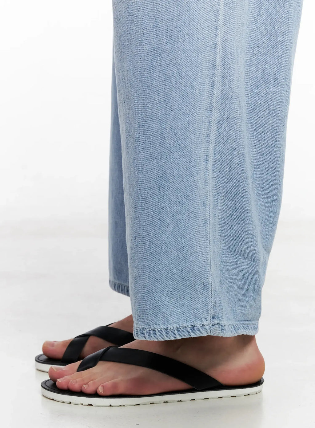 Men's Twist Strap Lightweight Sandals IG508