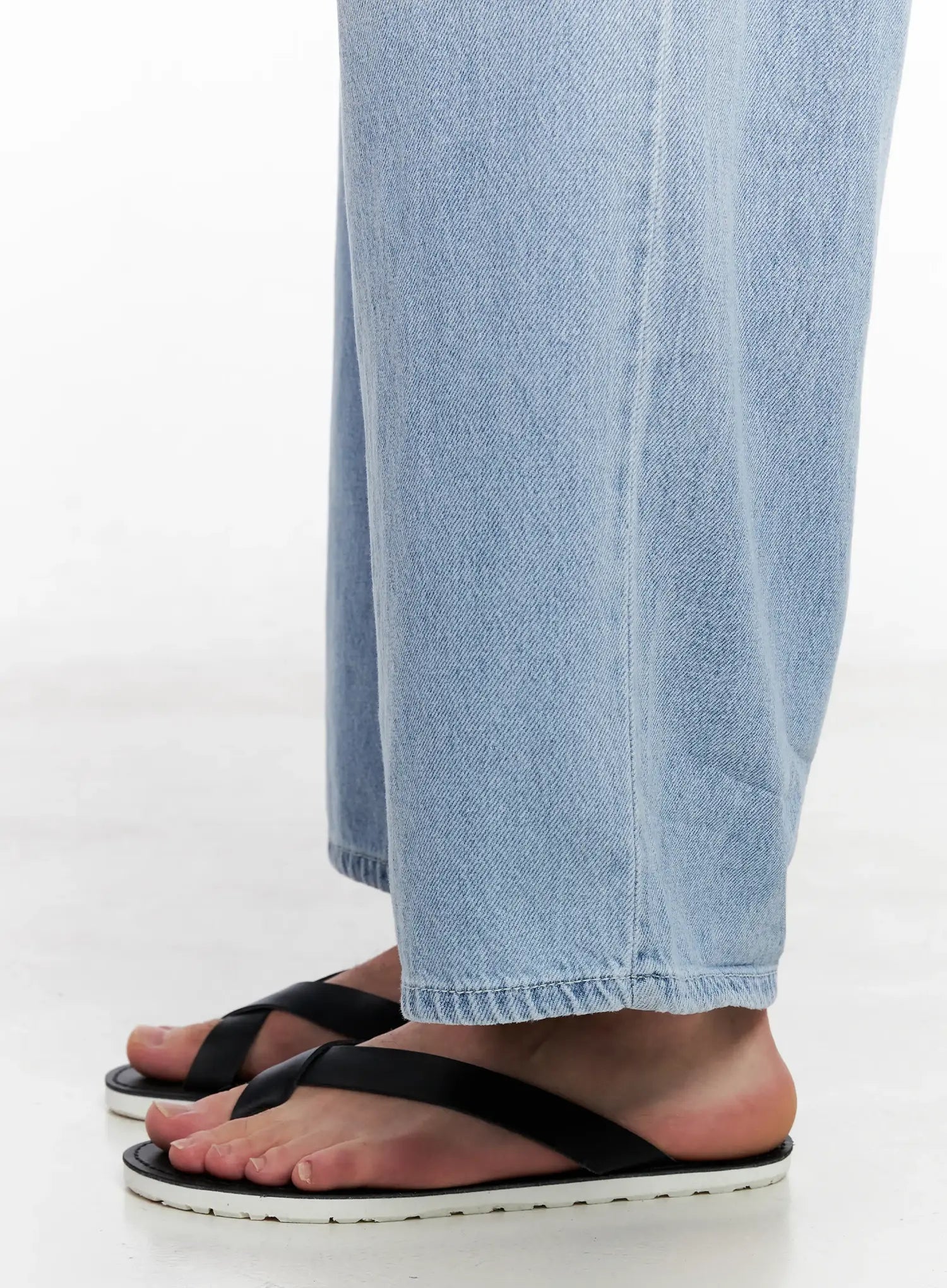 Men's Twist Strap Lightweight Sandals IG508