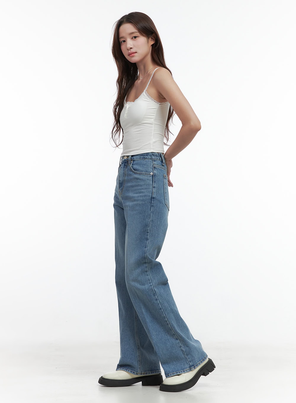 Aubrey Washed Classic Straight-Fit Jeans OO421