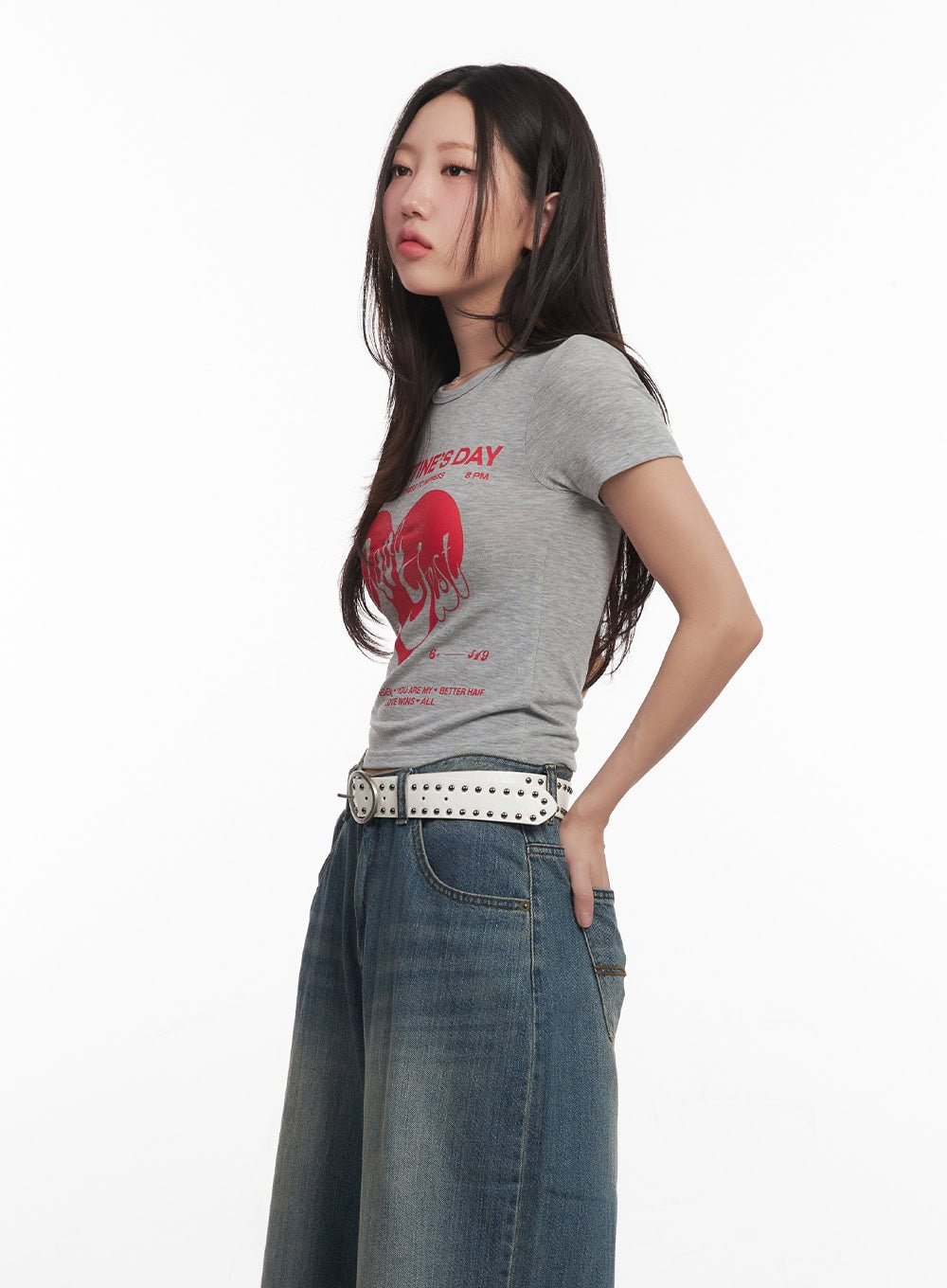 Slim-Fit Graphic Top  CA525