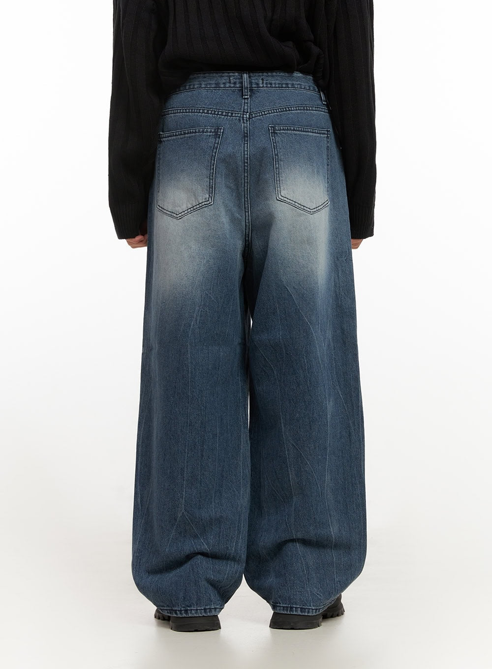 Men's Wide-Fit Washed Denim Jeans ID406