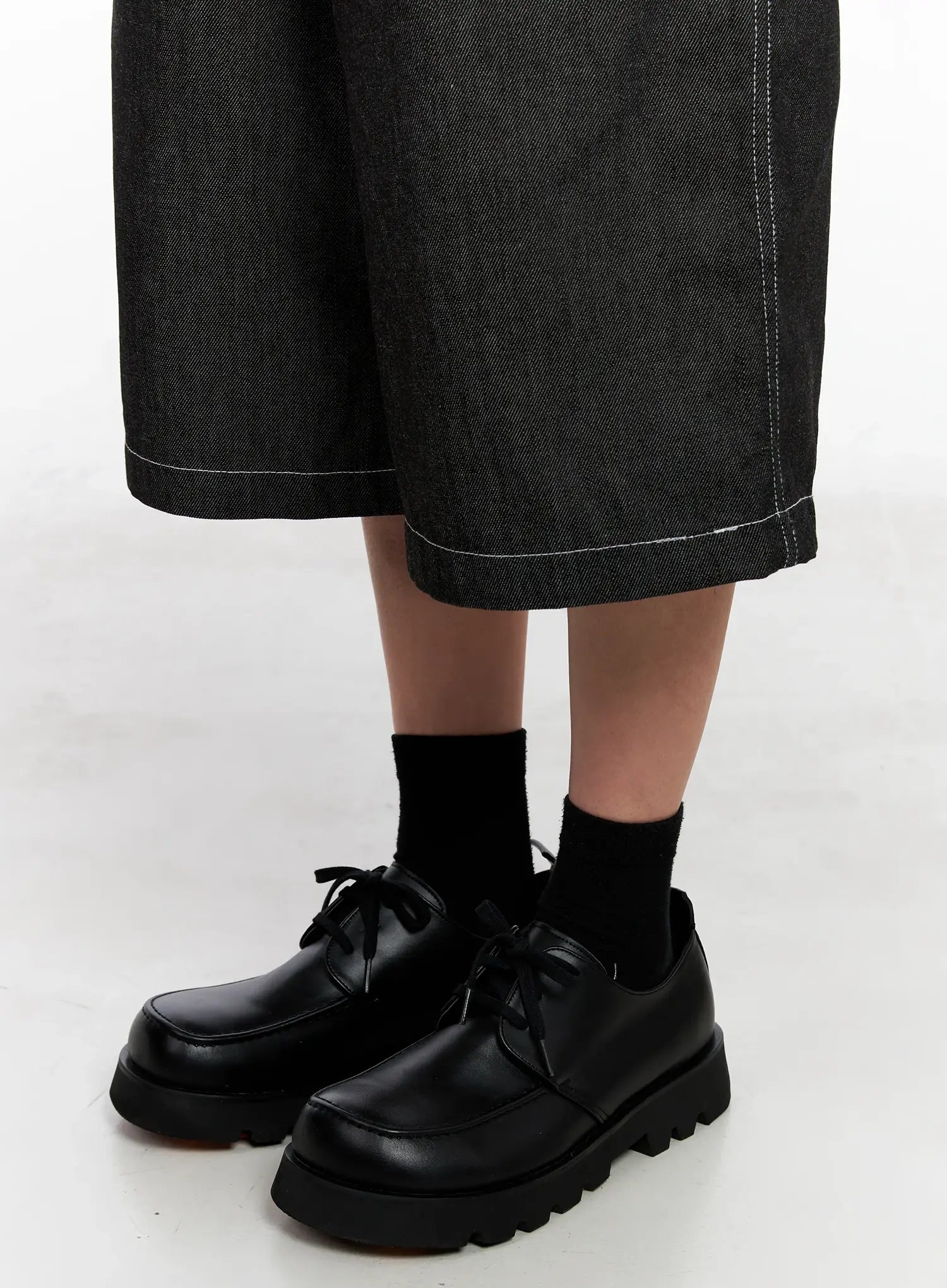 Men's Classic Square-Toe Loafers IG508