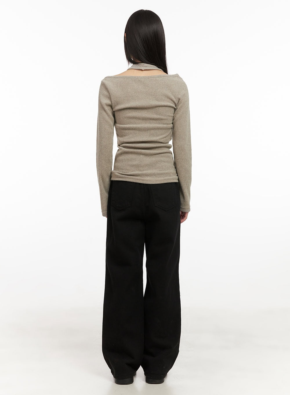 Halter Neck Buttoned Cardigan CD430