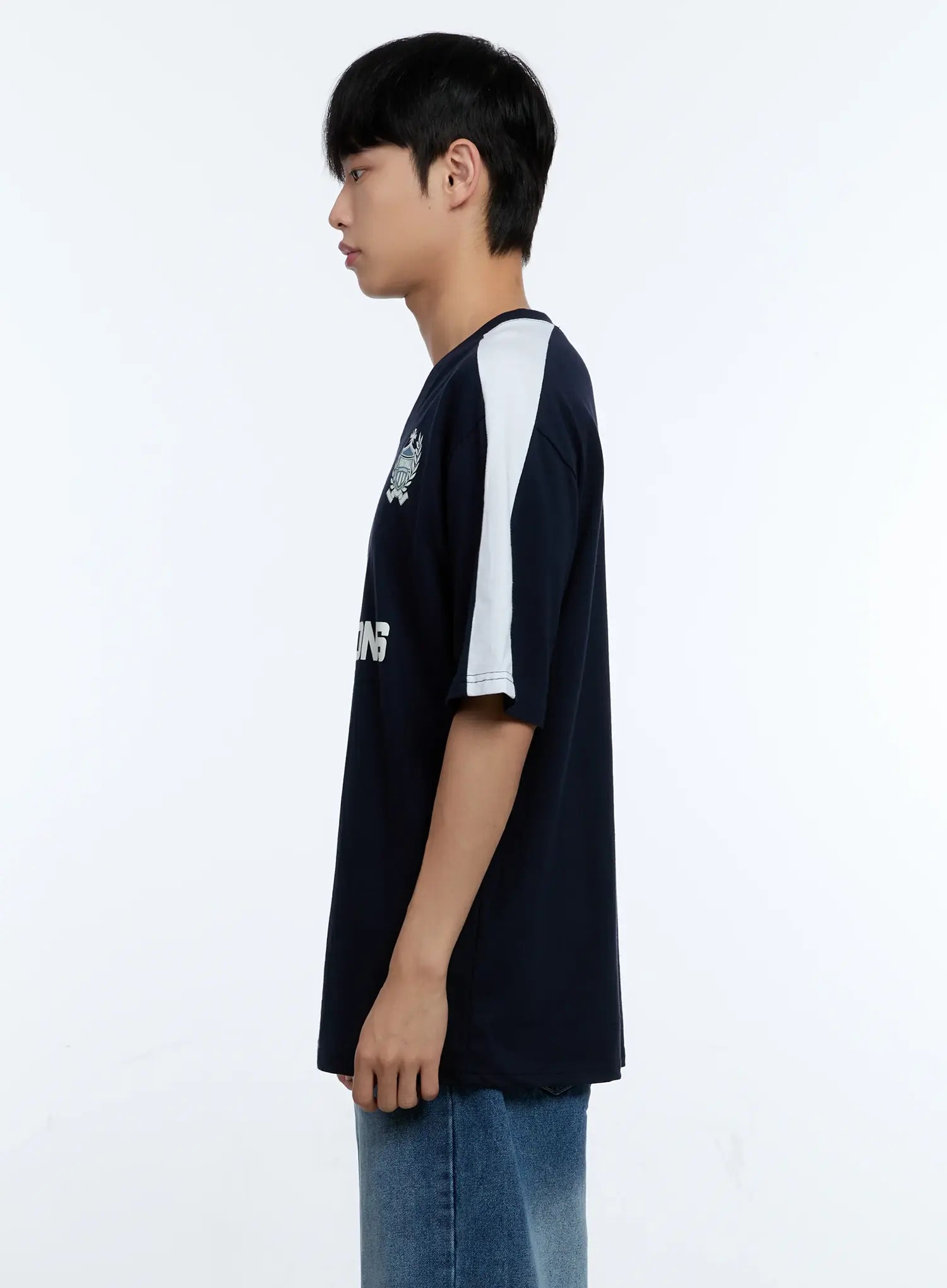 Men's V-Neck Champions League Graphic Jersey IG515