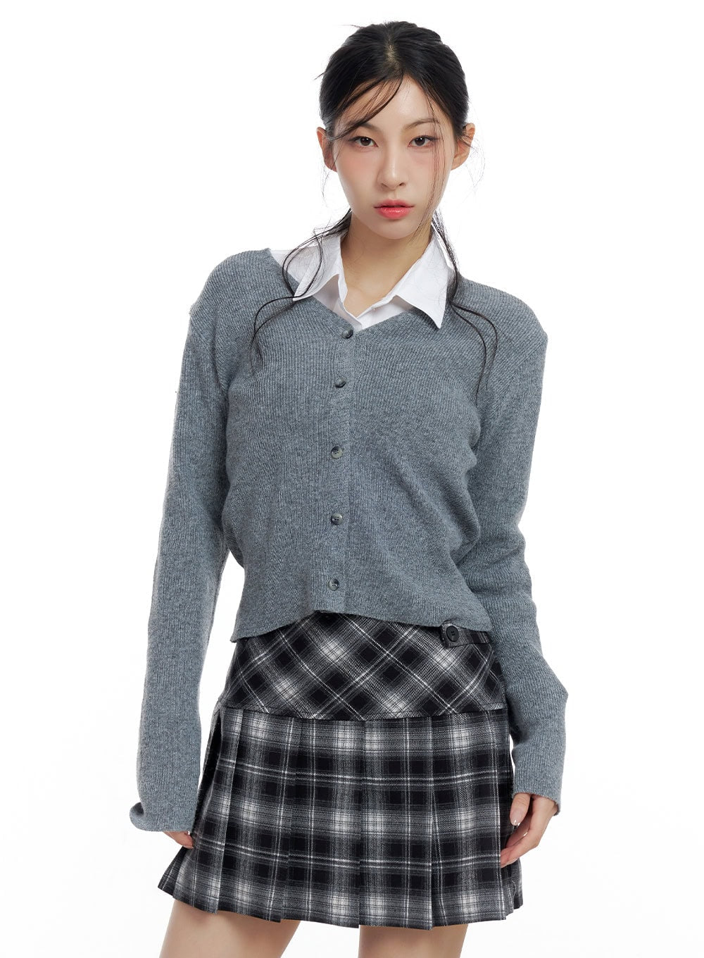 V-Neck Buttoned Cardigan CO426