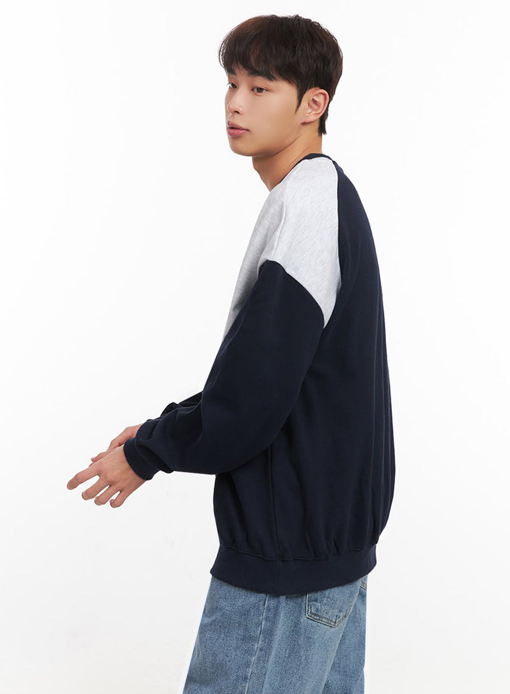 Men's Contrast Graphic Sweatshirt IF517