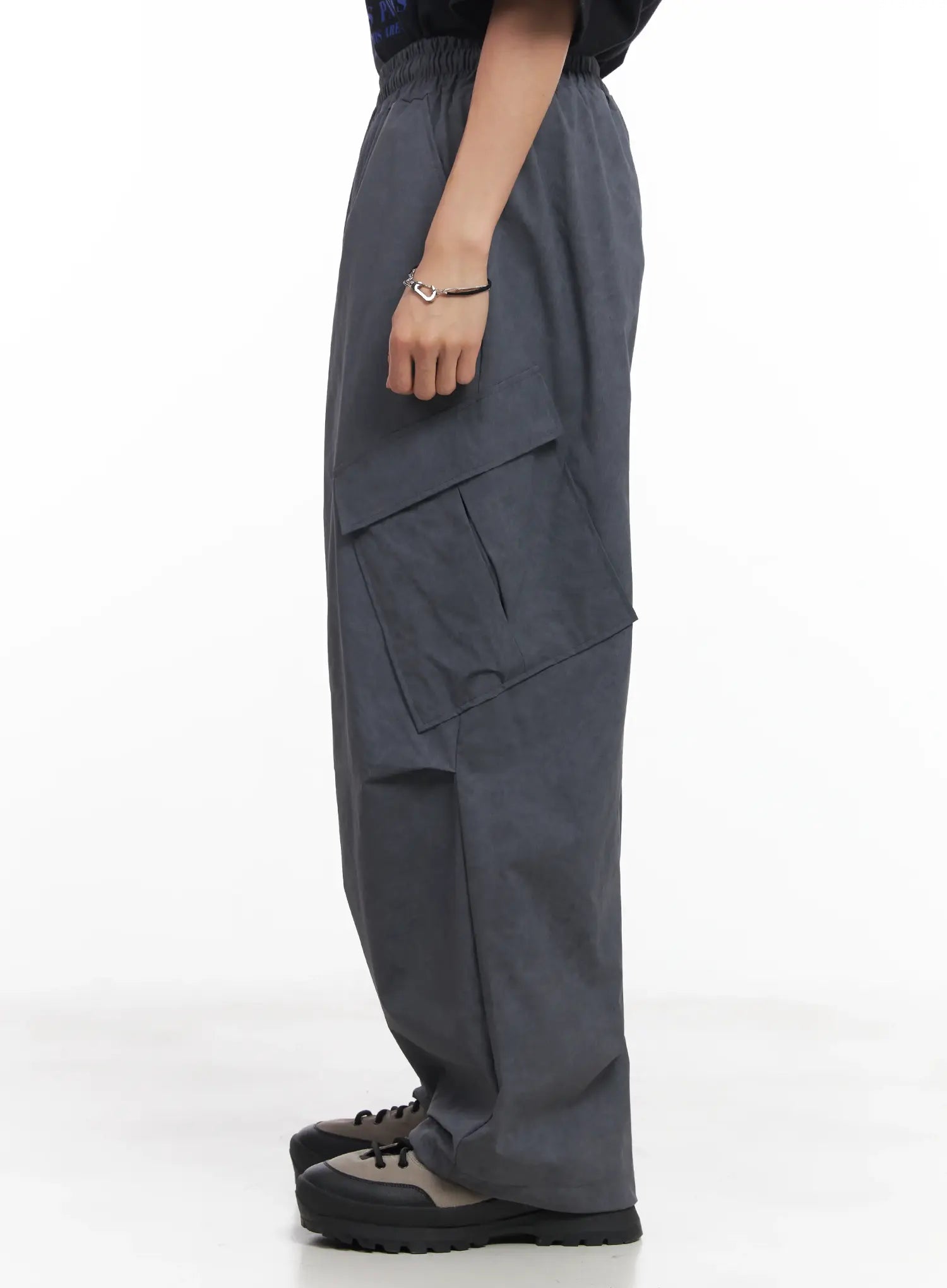 Men's Wide-Leg Cargo Pants IU519