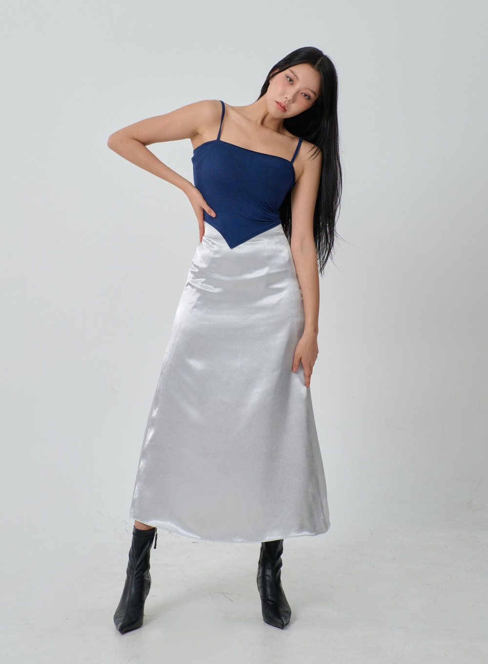 Thin Strap Cropped Top IJ320