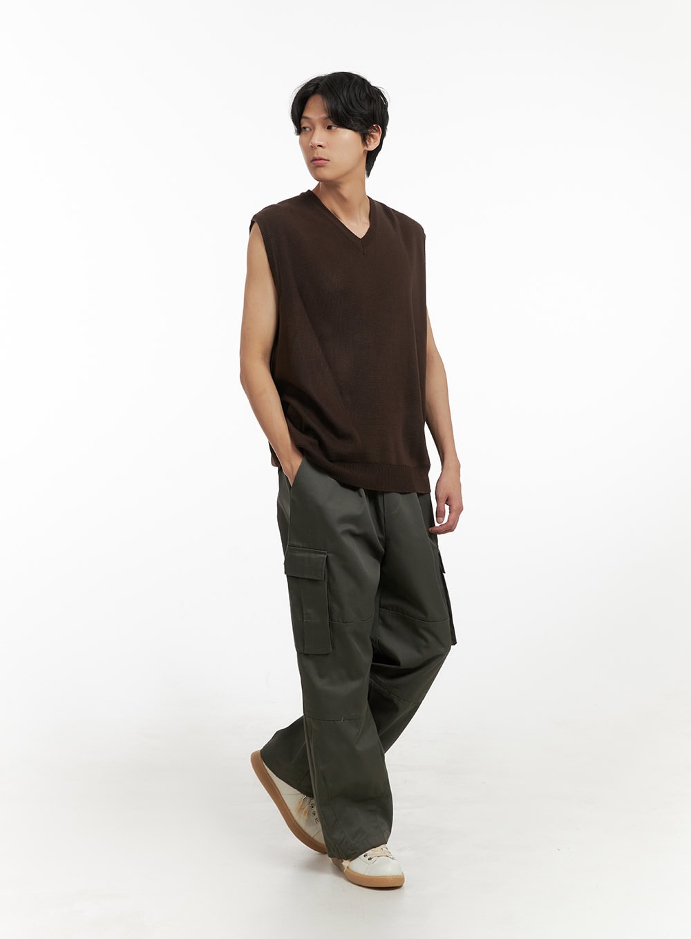 Men's Classic V-Neck Knit Vest (Brown) IY410