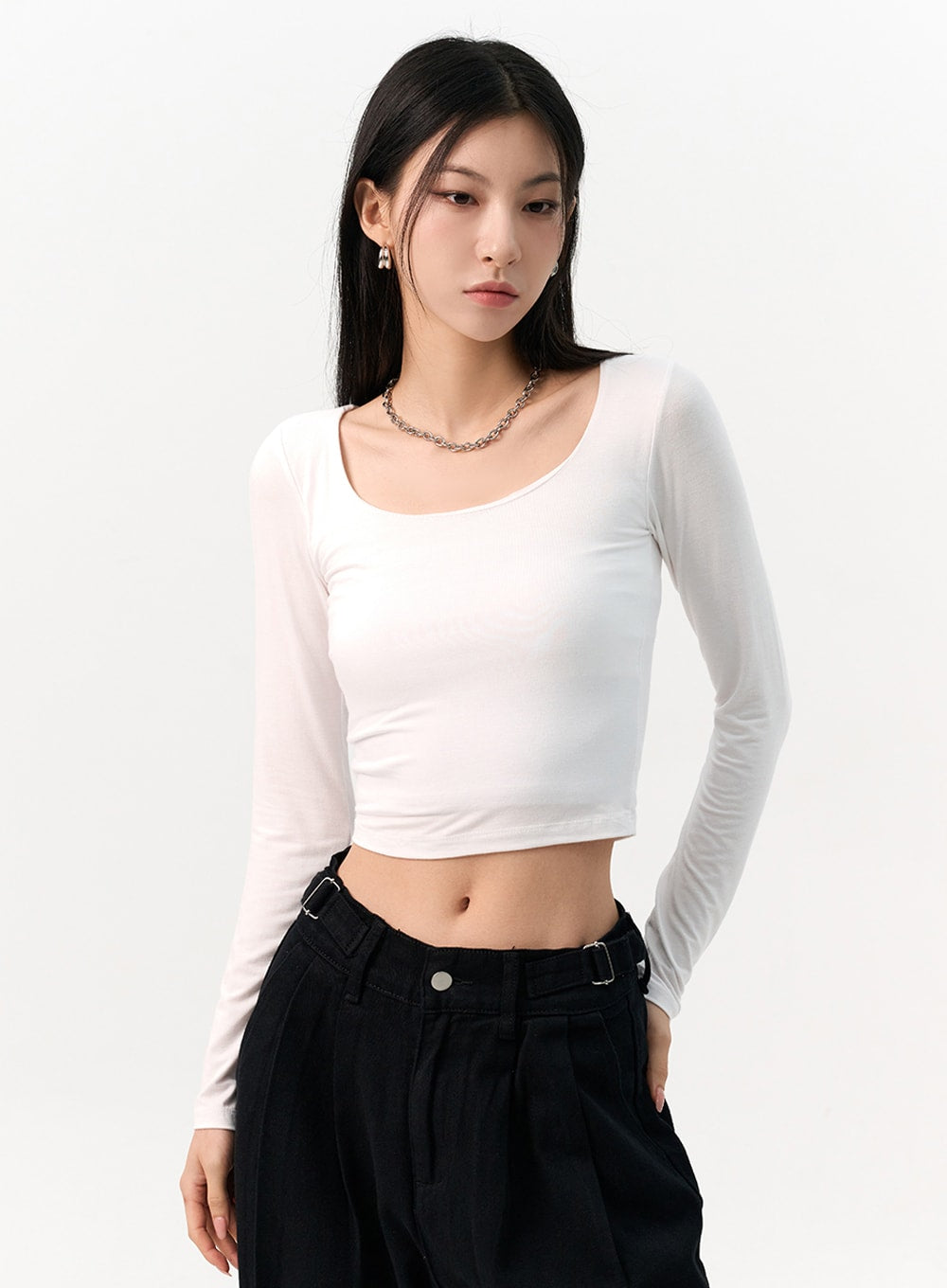 SlimFit U-Neck Crop Top IO320