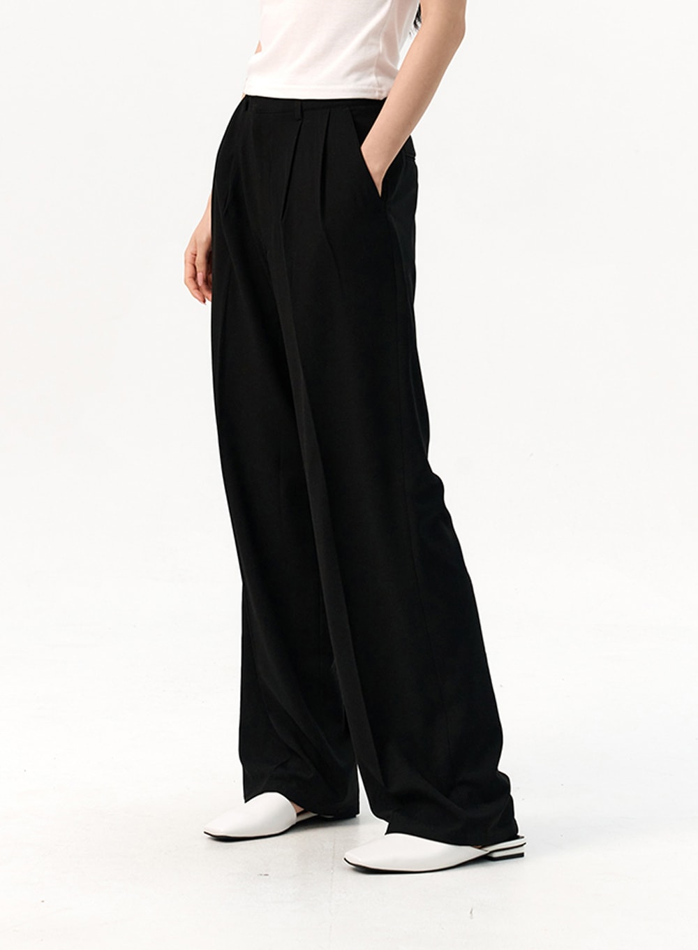 Wide-Fit Pintuck Trousers IO320