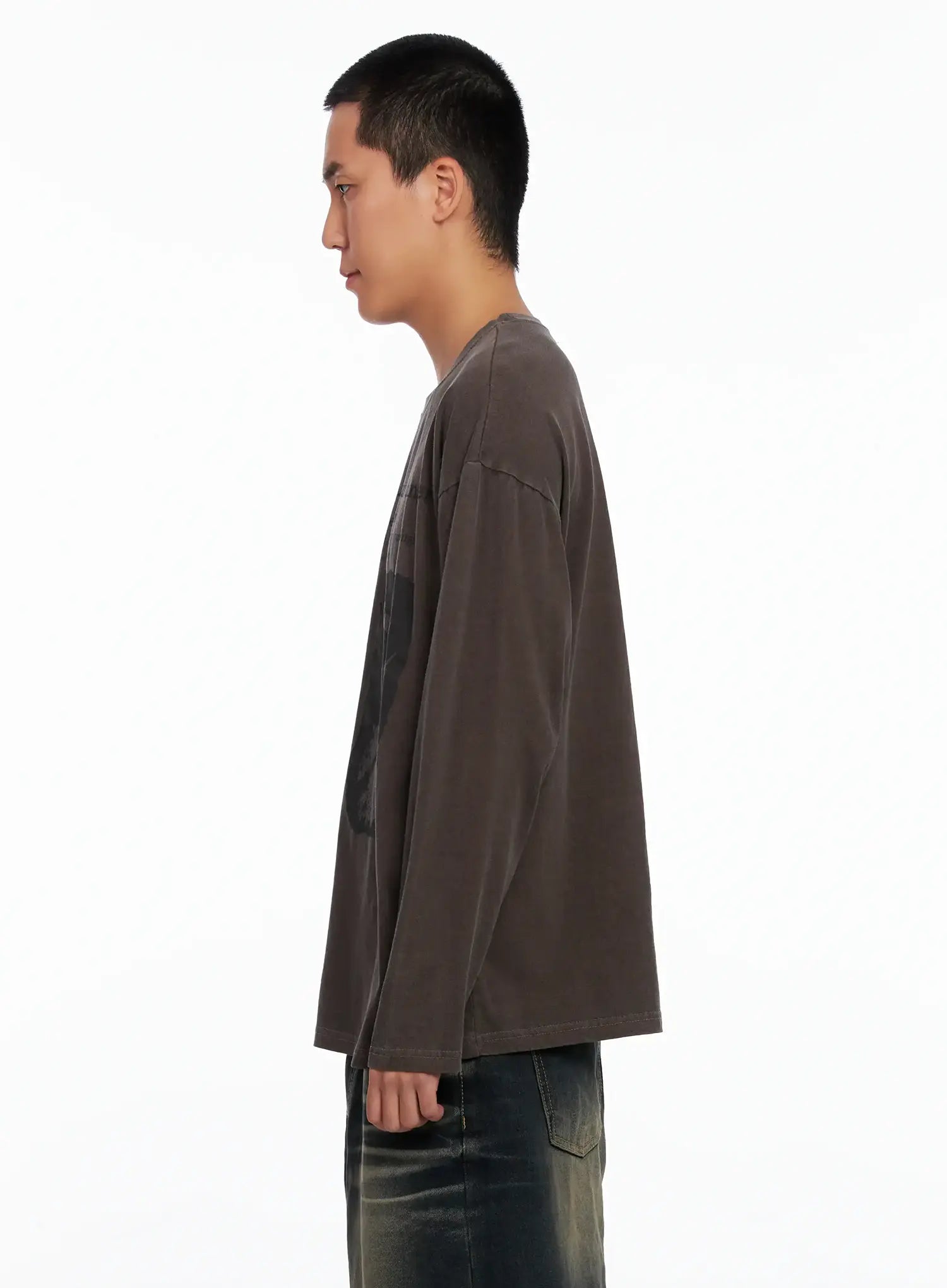 Men's Edgy Graphic Long Sleeve Tee IS509