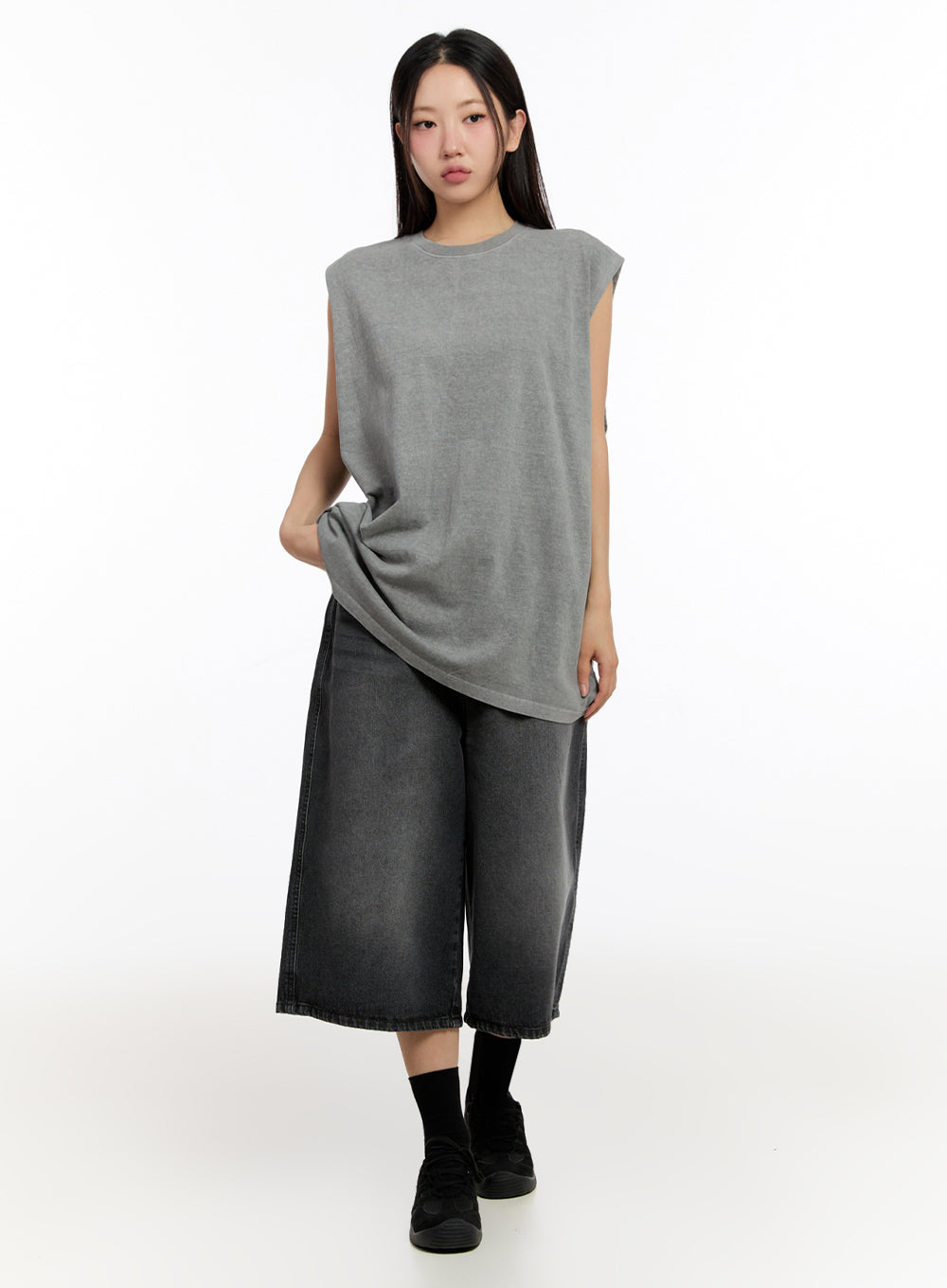 Relaxed-Fit Washed Tank Top IU509