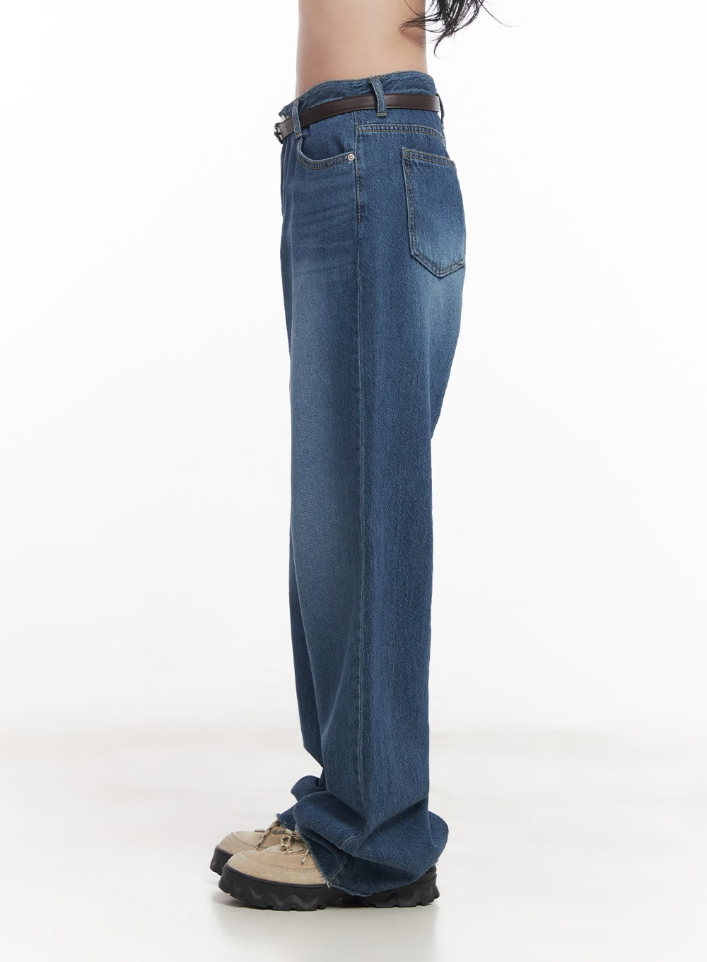 Mona Wide-Leg Jeans CY526