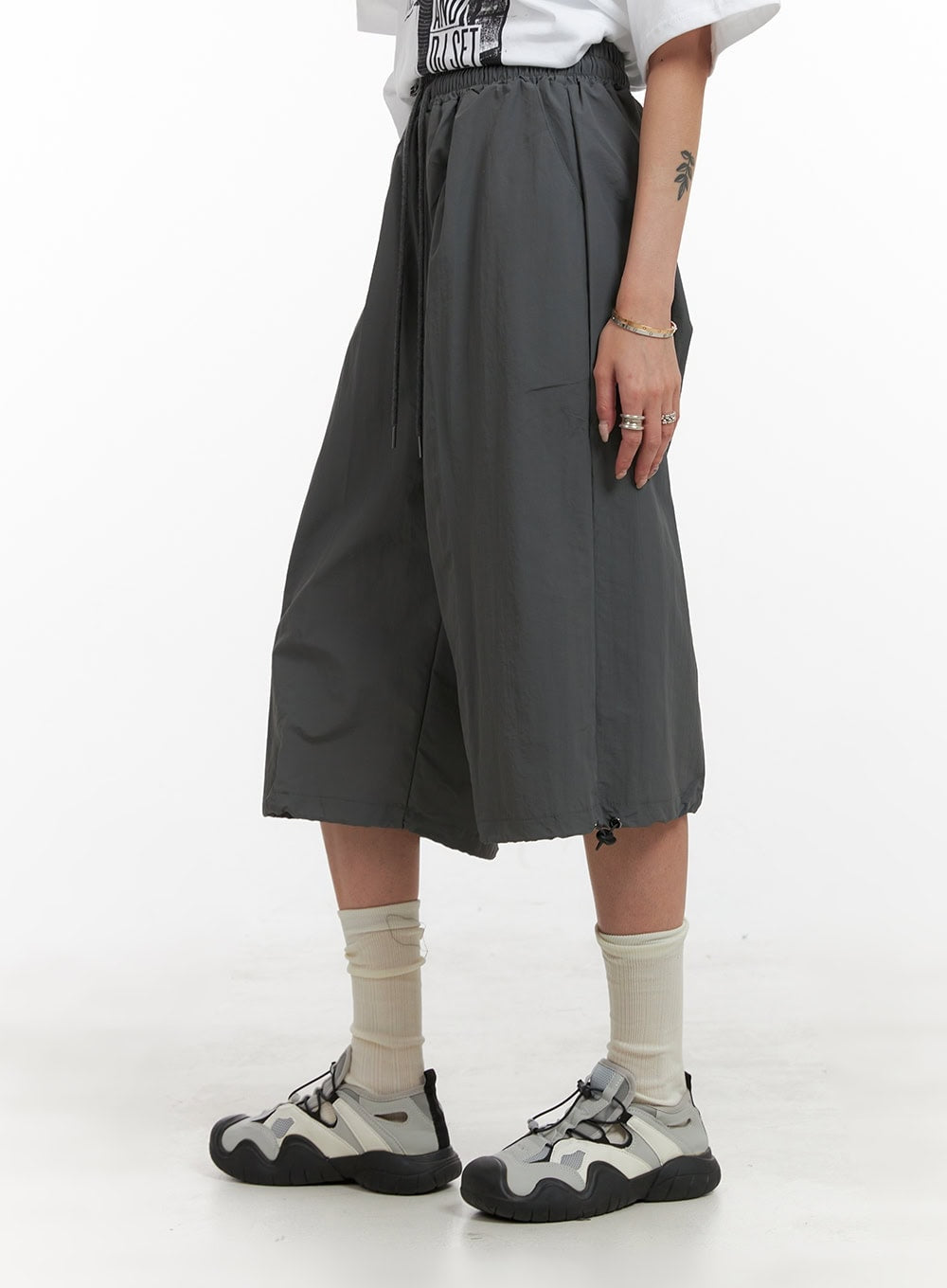 String-Banded Nylon Pants CA430