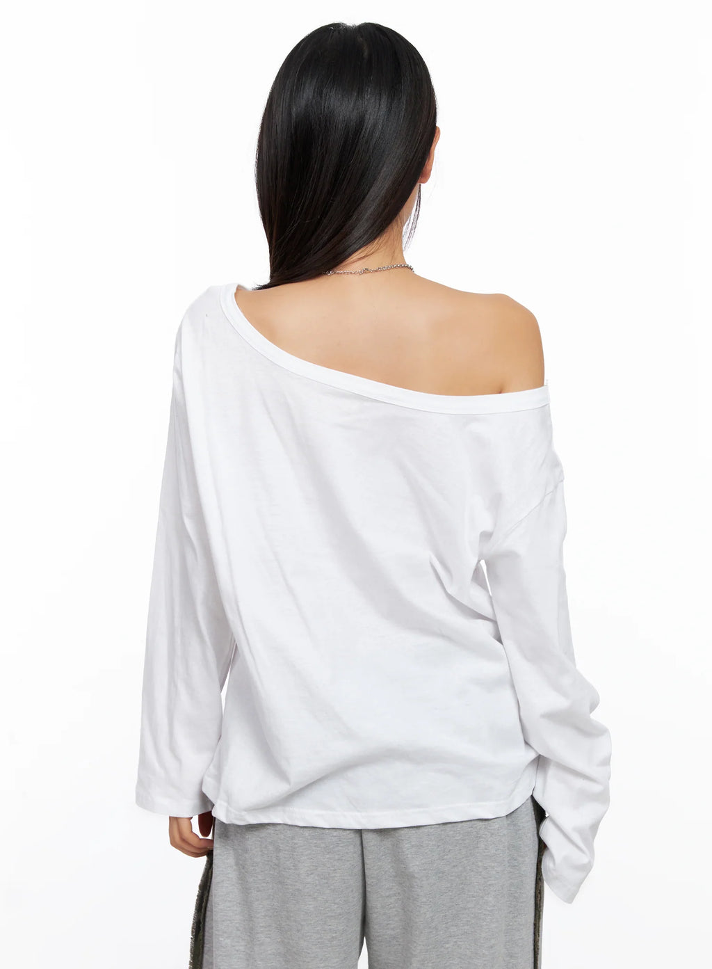 Relaxed Off-Shoulder Long Sleeve Top CO514