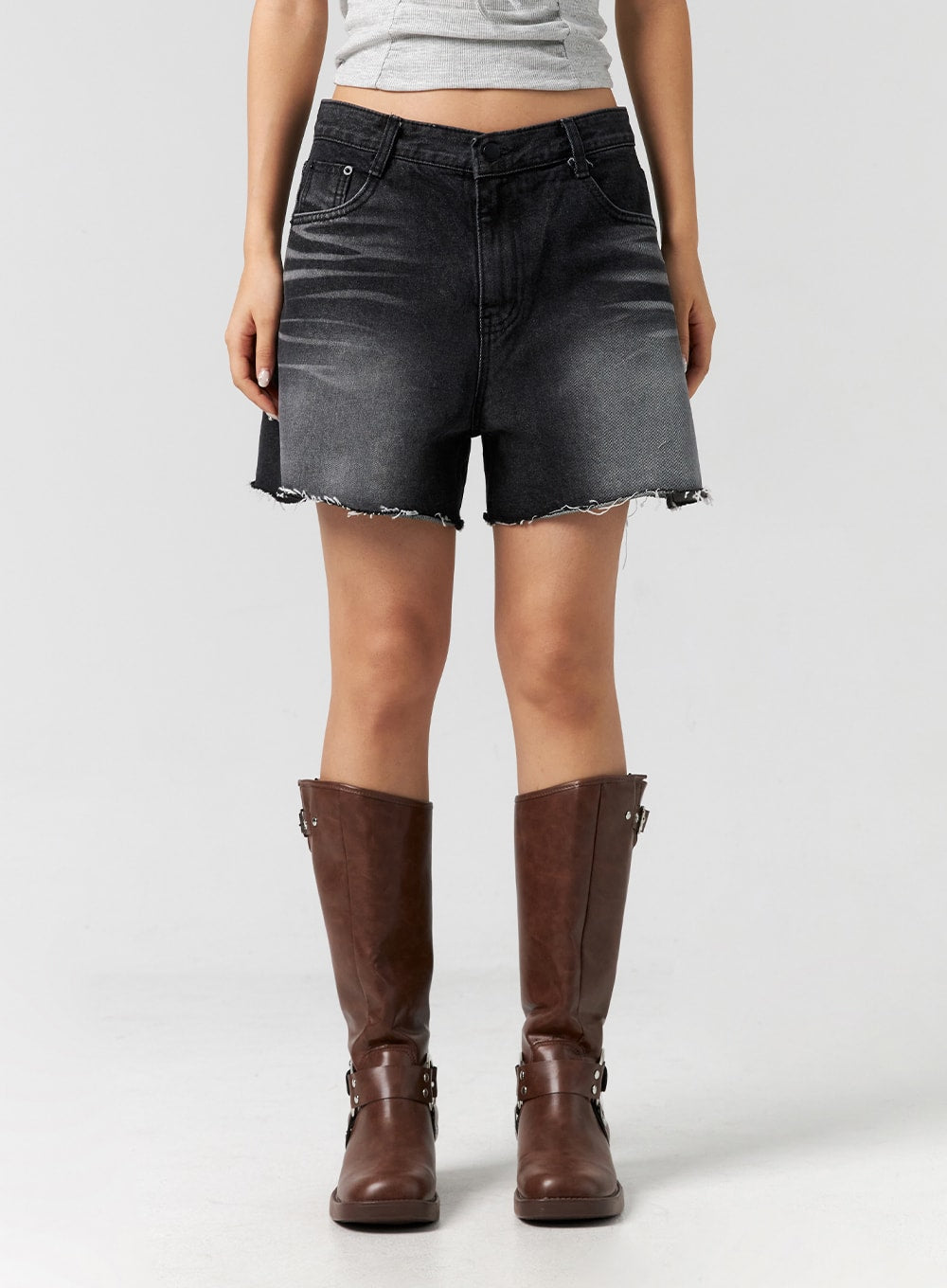 Low Rise Wide Denim Shorts CG302