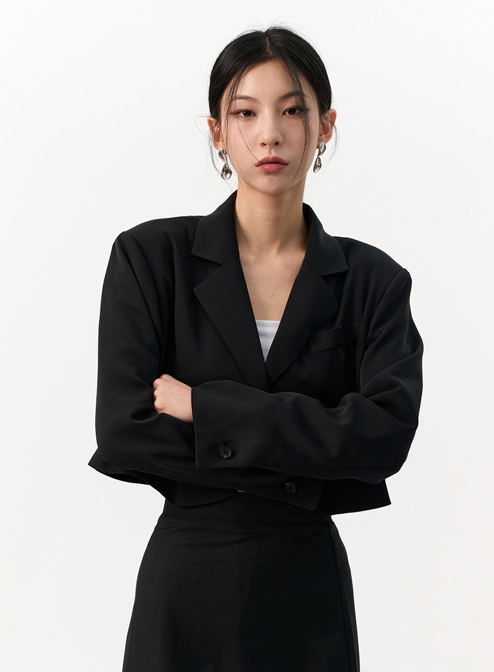 Solid Single Button Crop Jacket IO320