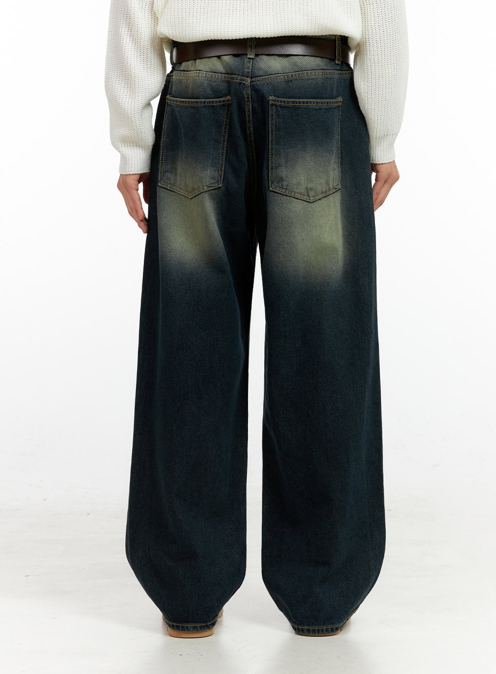 Men's Vintage Wash Wide-Leg Jeans IN411