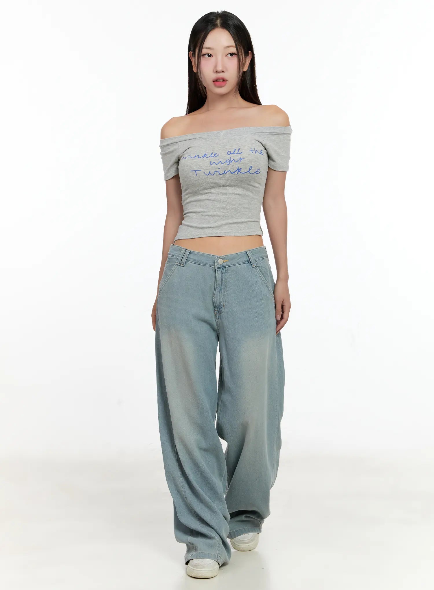 Off-Shoulder Graphic Top CL531