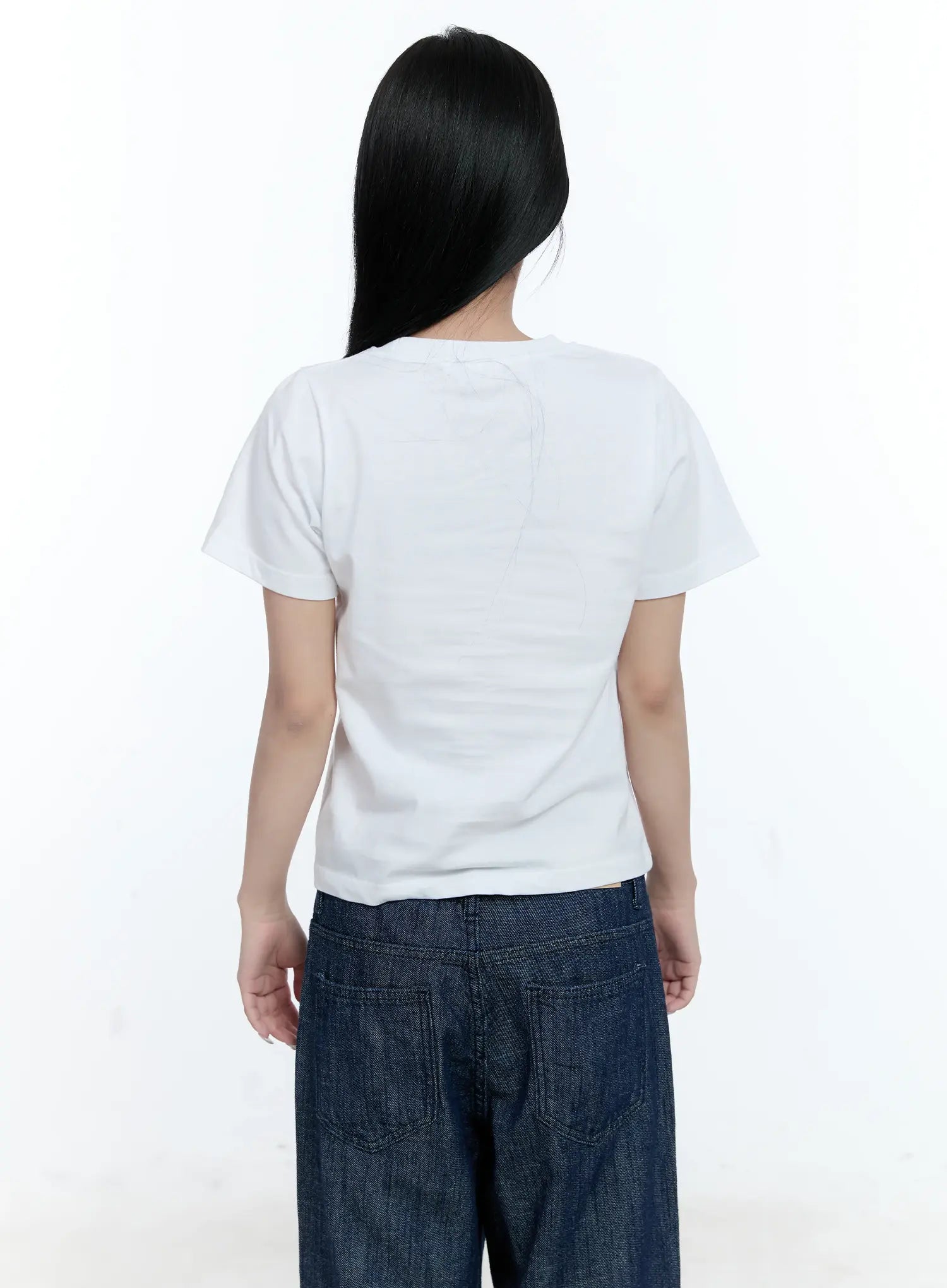 Graphic Print Semi-Crop Tee CL530