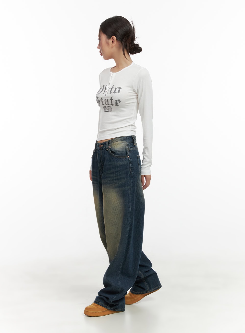 Buttoned Graphic Long Sleeve CG423