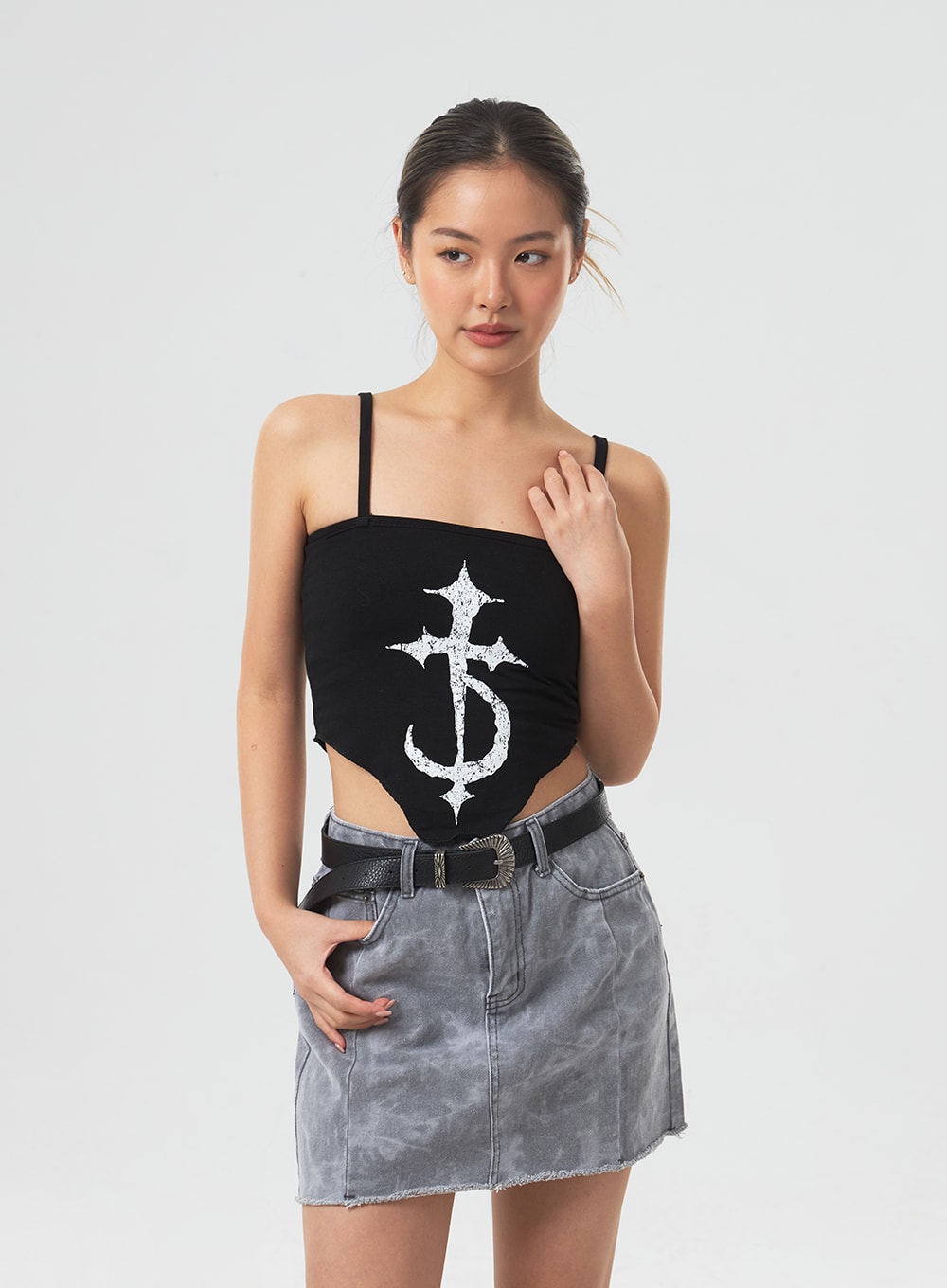 Thin Strap Graphic Top CM329