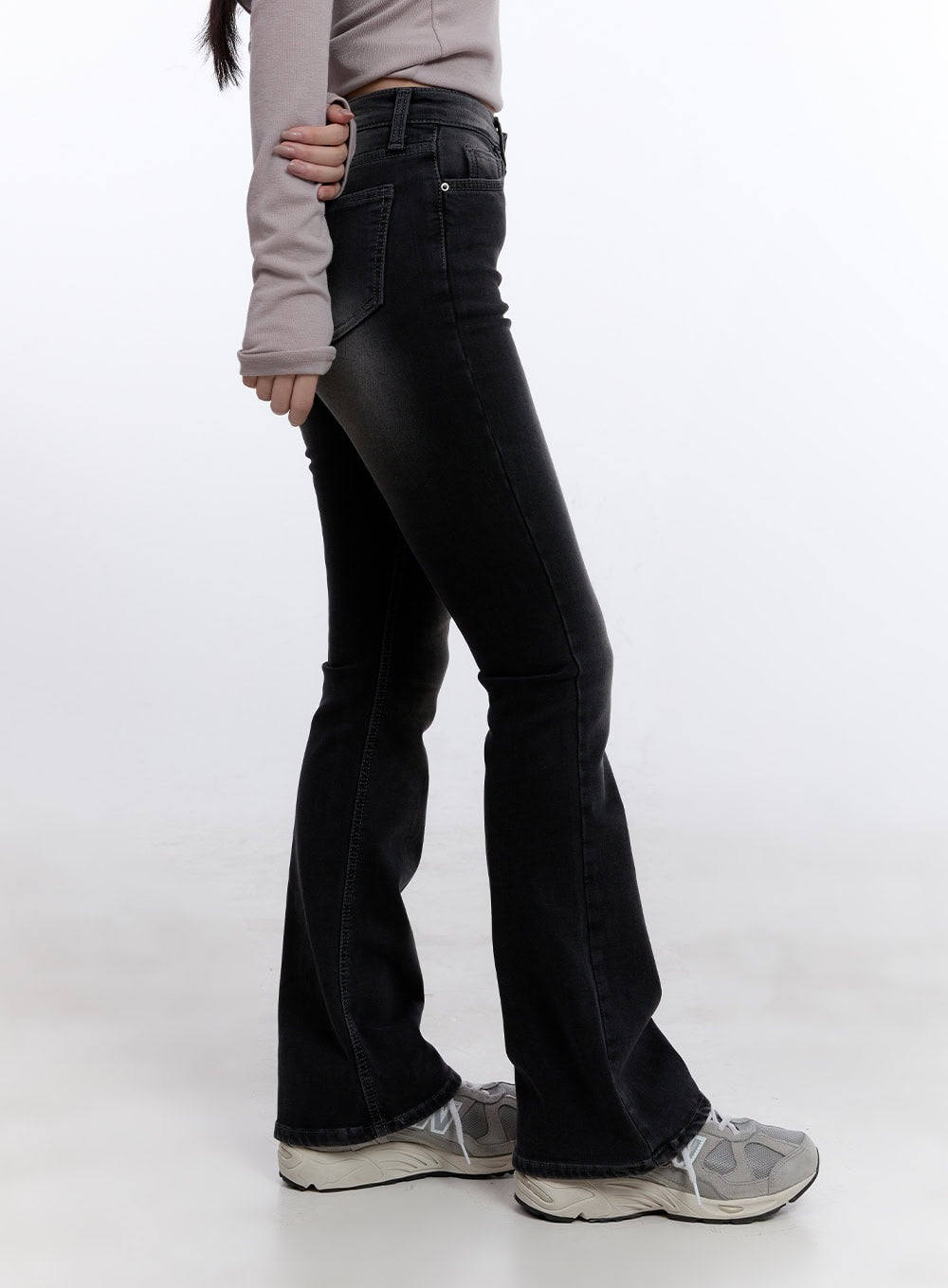 Janice Washed Flared Jeans CJ511