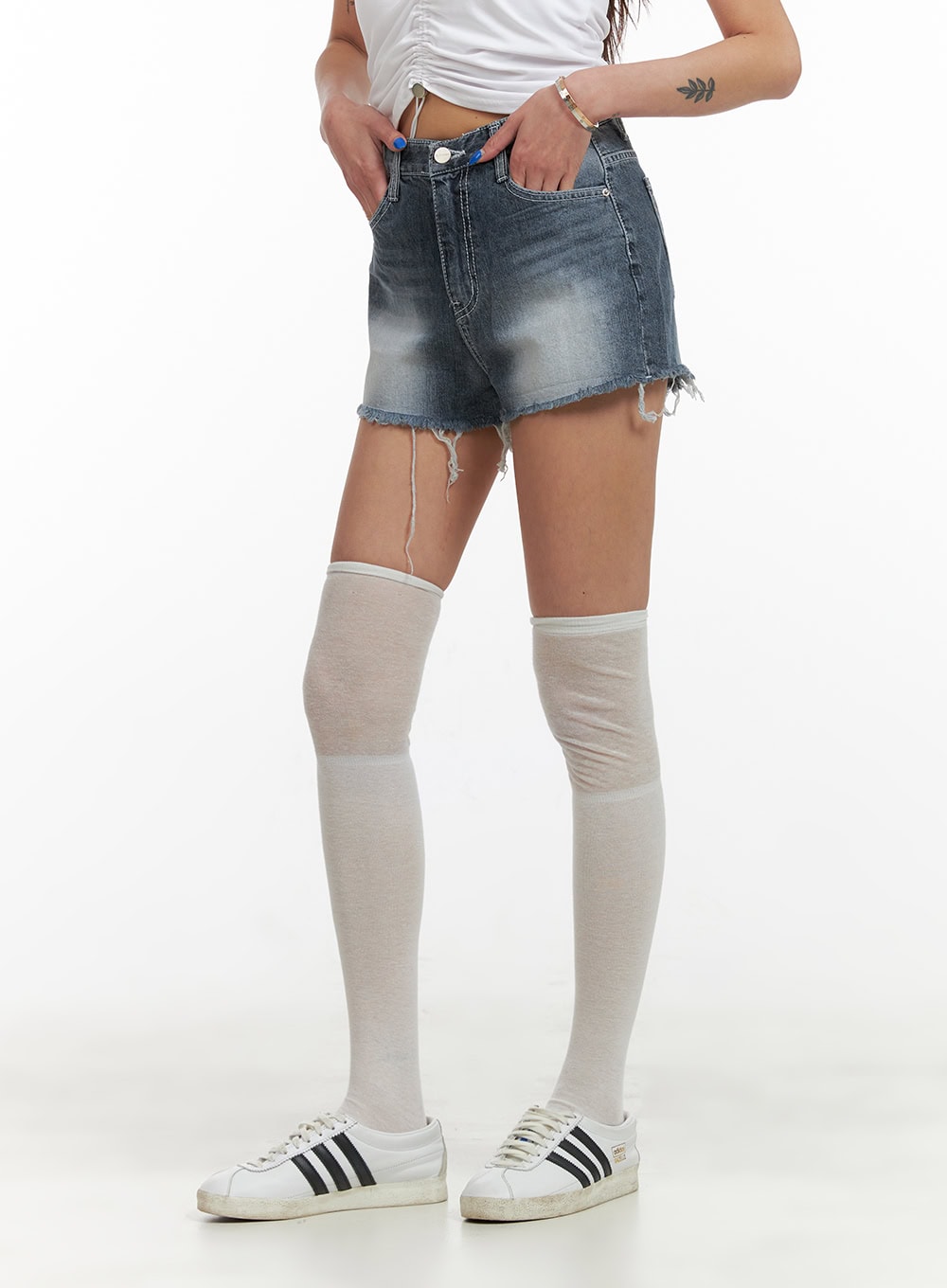 Destroyed Hem Denim Shorts CY431
