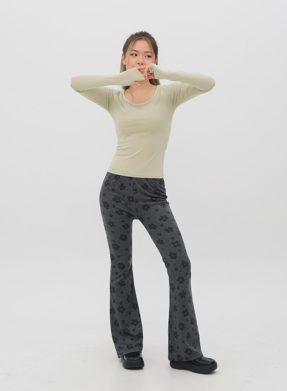 Scoop Neck Long Sleeve T Shirt CM8