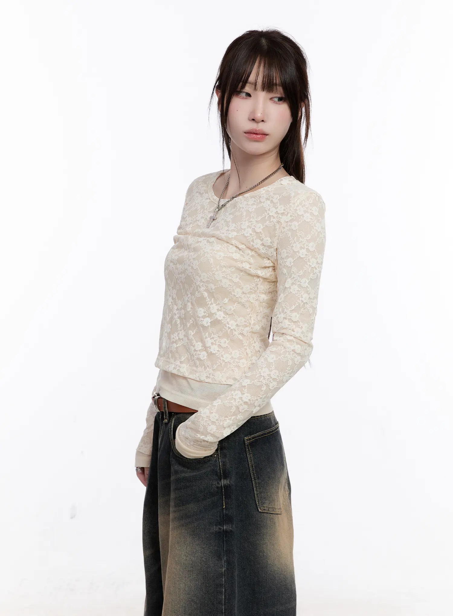 Floral Lace Slim-Fit Long Sleeve Top CO501